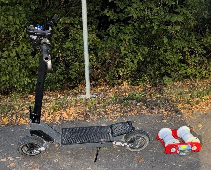 Bei sechs kontrollierten E-Scootern stellten die Polizisten Geschwindigkeiten über der zulässigen Bauartgeschwindigkeit von 25 km/h fest.