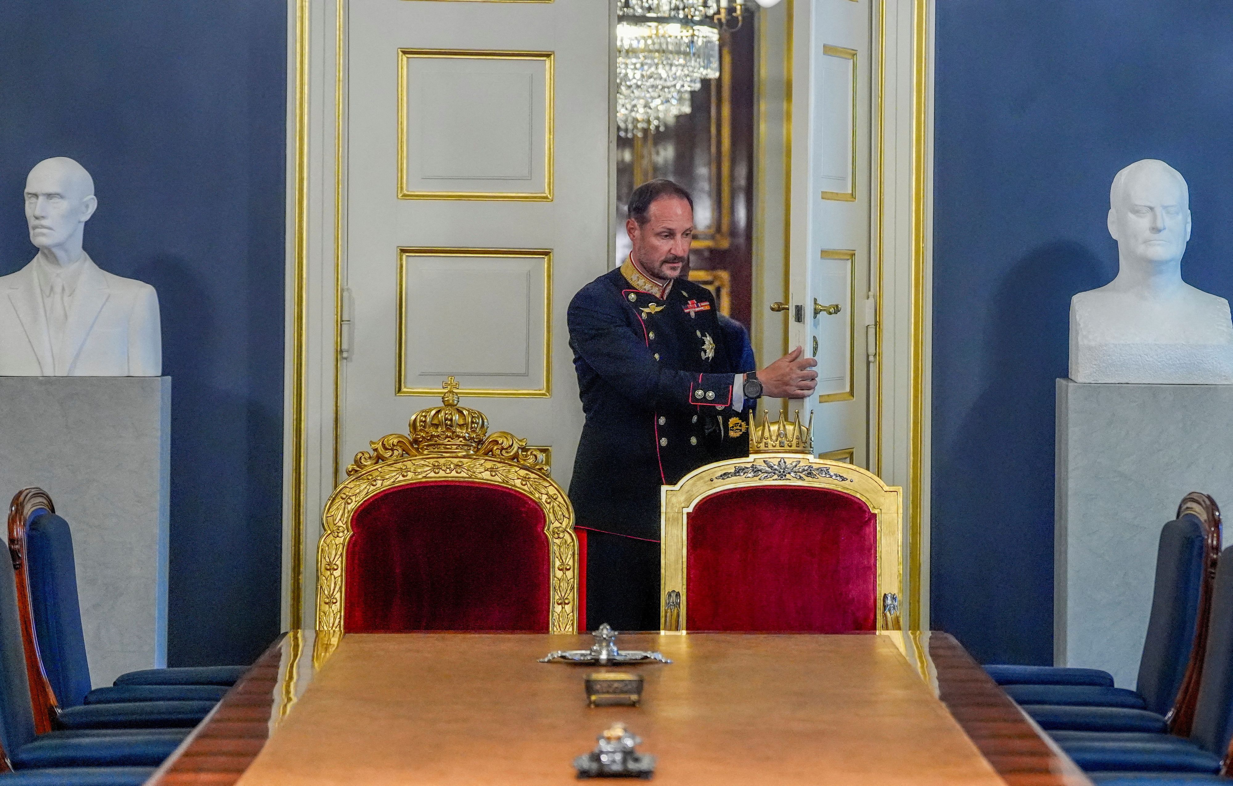 Heute.at - Haakon VIII. hält erste Rede als König