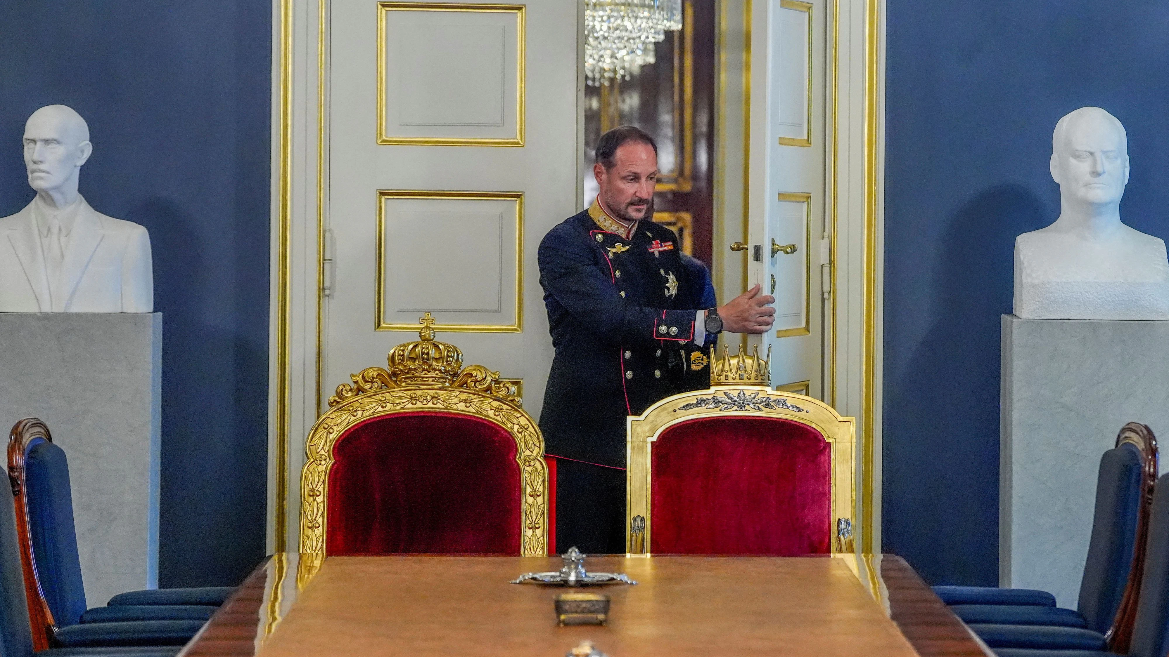 Heute.at - Haakon VIII. hält erste Rede als König