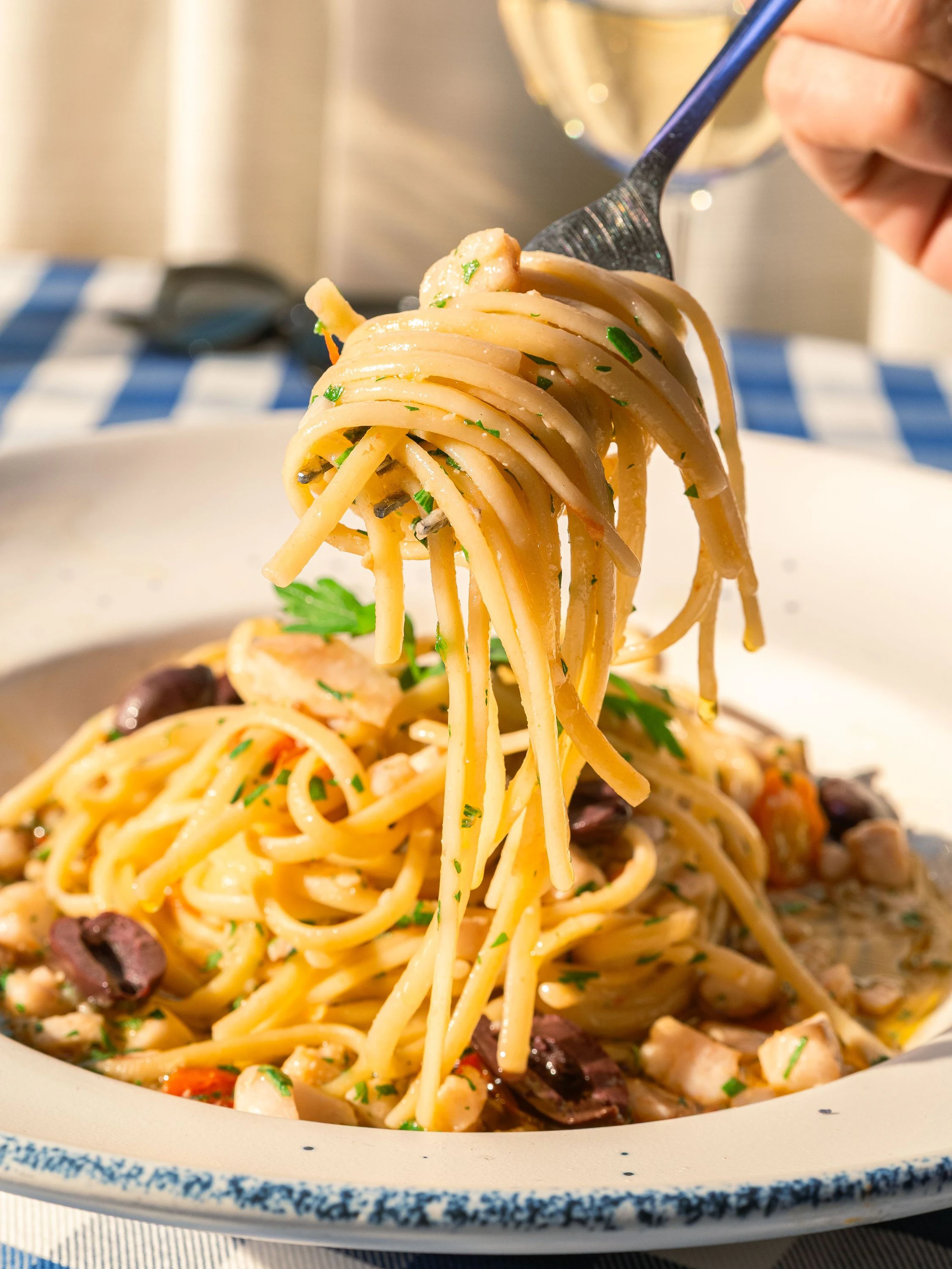 Einfache Küchen-Mathematik: Was bleibt übrig, wenn man bei "Spaghetti aglio e olio" den Knoblauch weglässt?