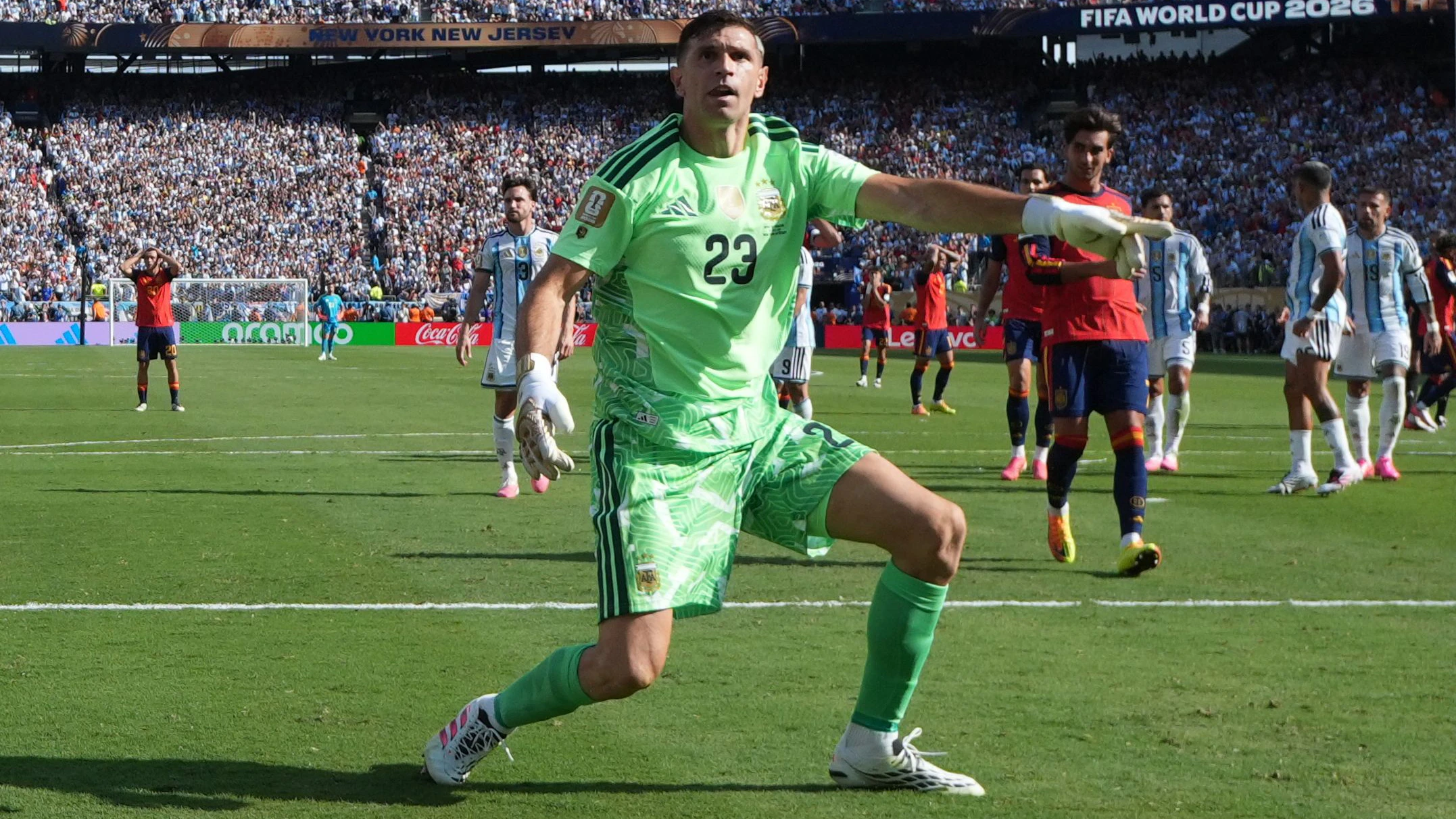 Heute.at - Chelsea schnappt sich Argentinien-Keeper Martinez