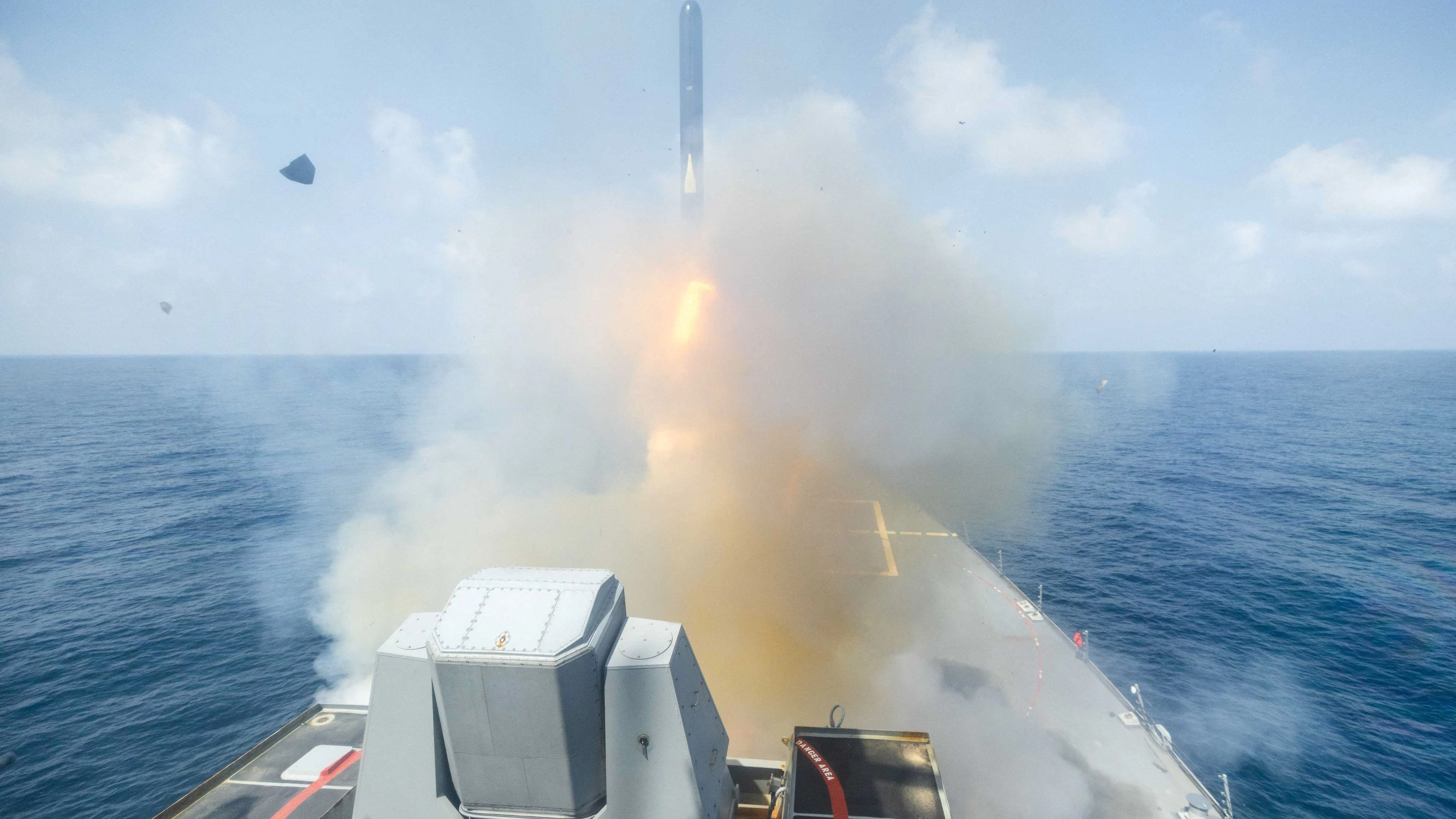 Heute.at - Neue Eskalation – USA greifen iranische Stellungen an