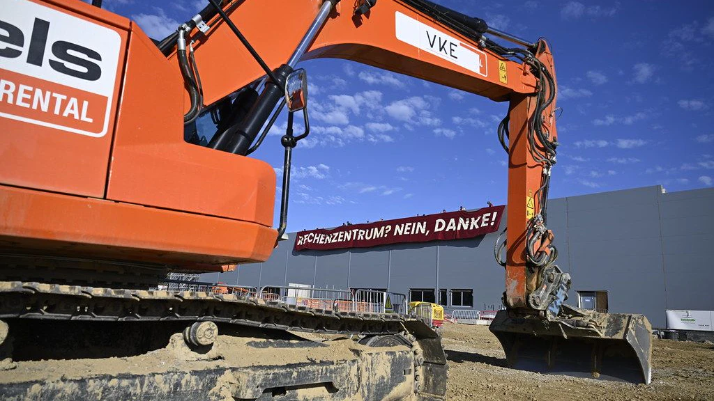 Am Sonntag demonstrierten Aktivisten direkt auf der Baustelle in Kronstorf.