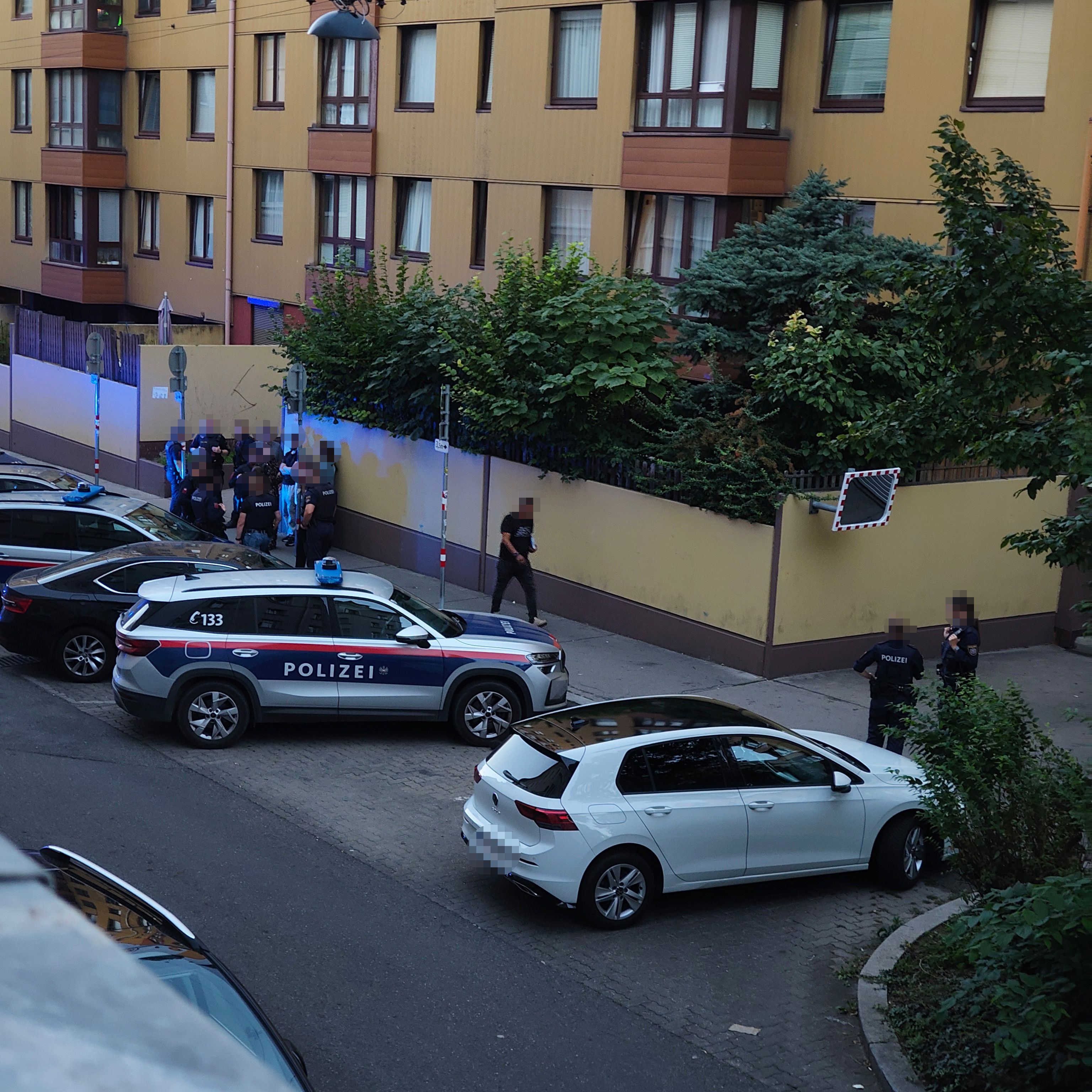 Heute.at - Brutale Schlägerei in Favoriten! Zwei Männer im Spital