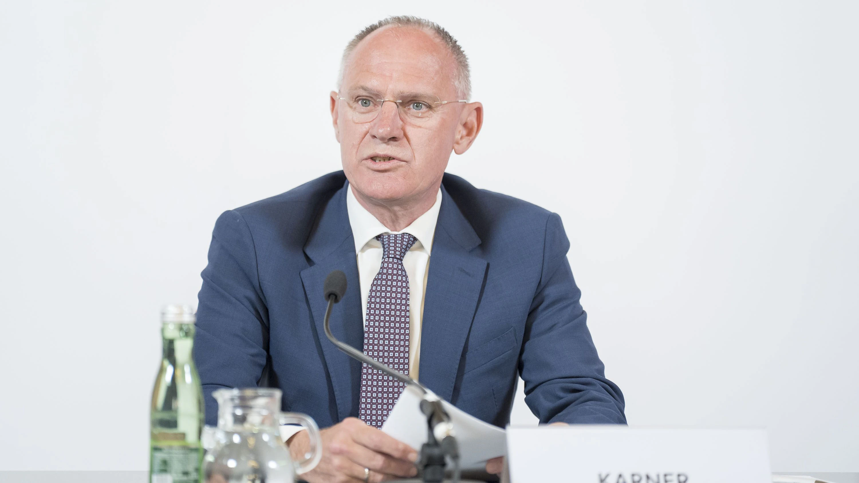 Heute.at - Sicherheit im Fokus – Karner reist an Russland-Grenze