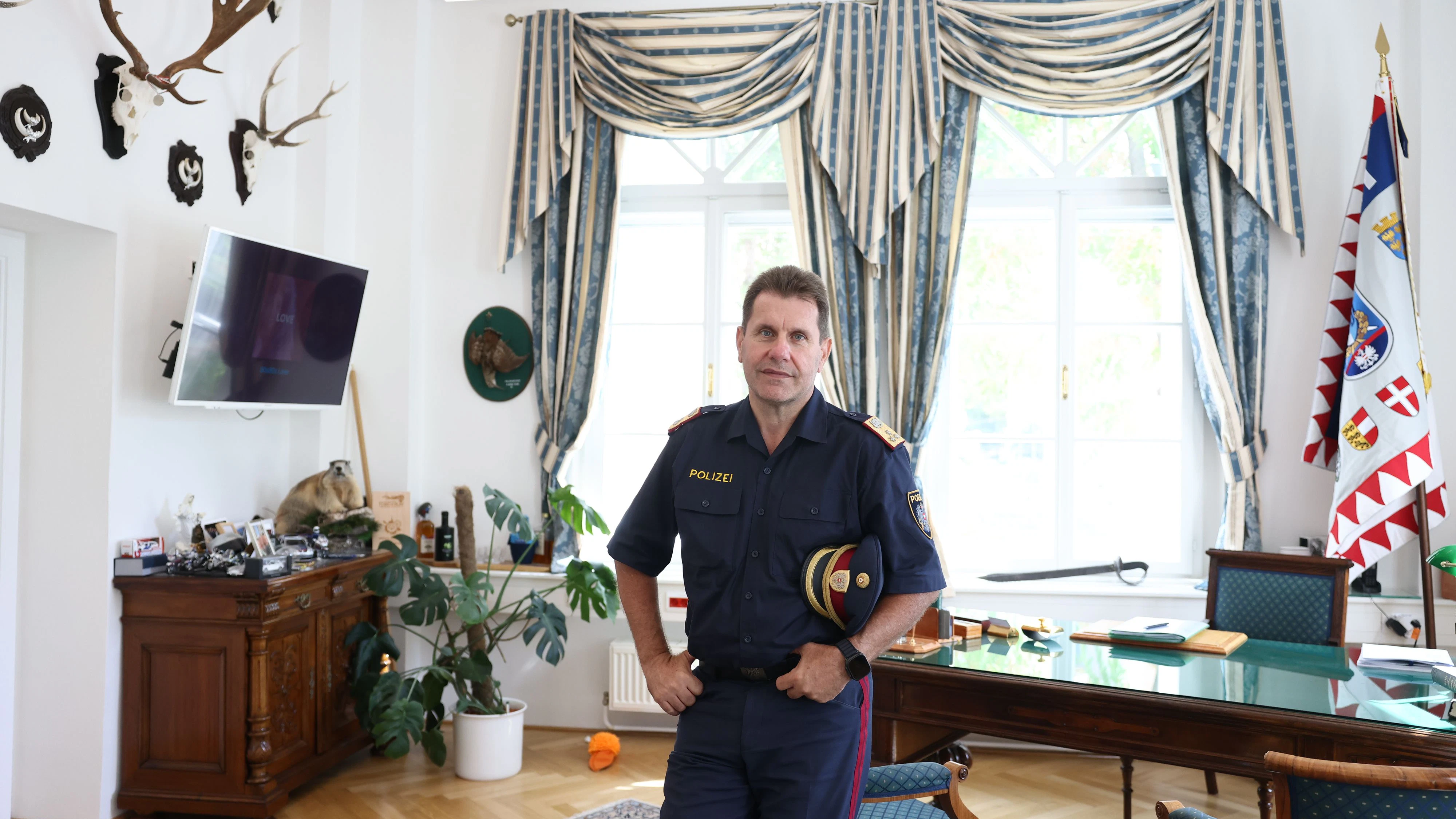 Takács in seinem Büro in der Roßauer Kaserne