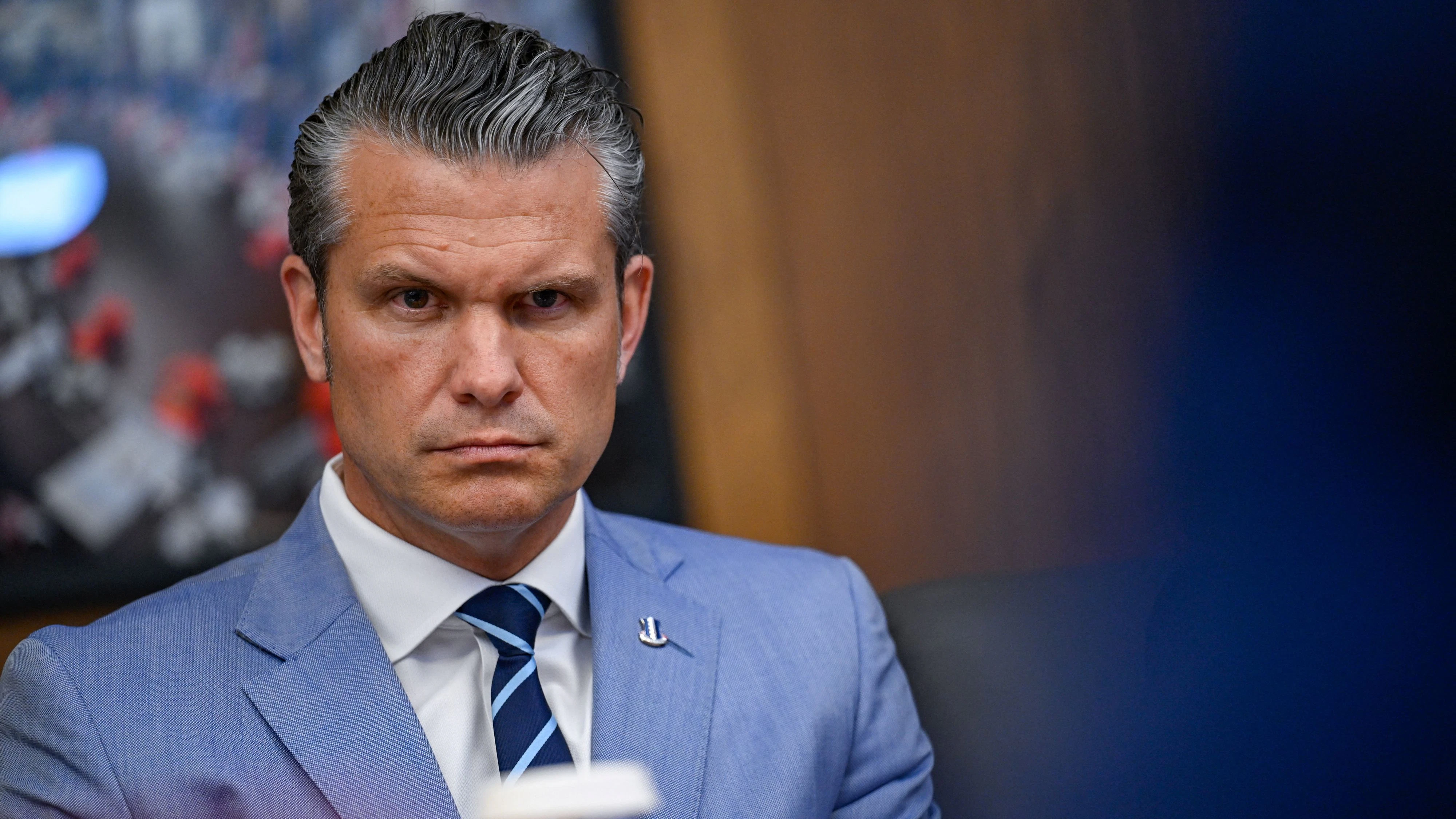 Heute.at - Pentagon-Chaos: Minister Hegseth schwer unter Beschuss