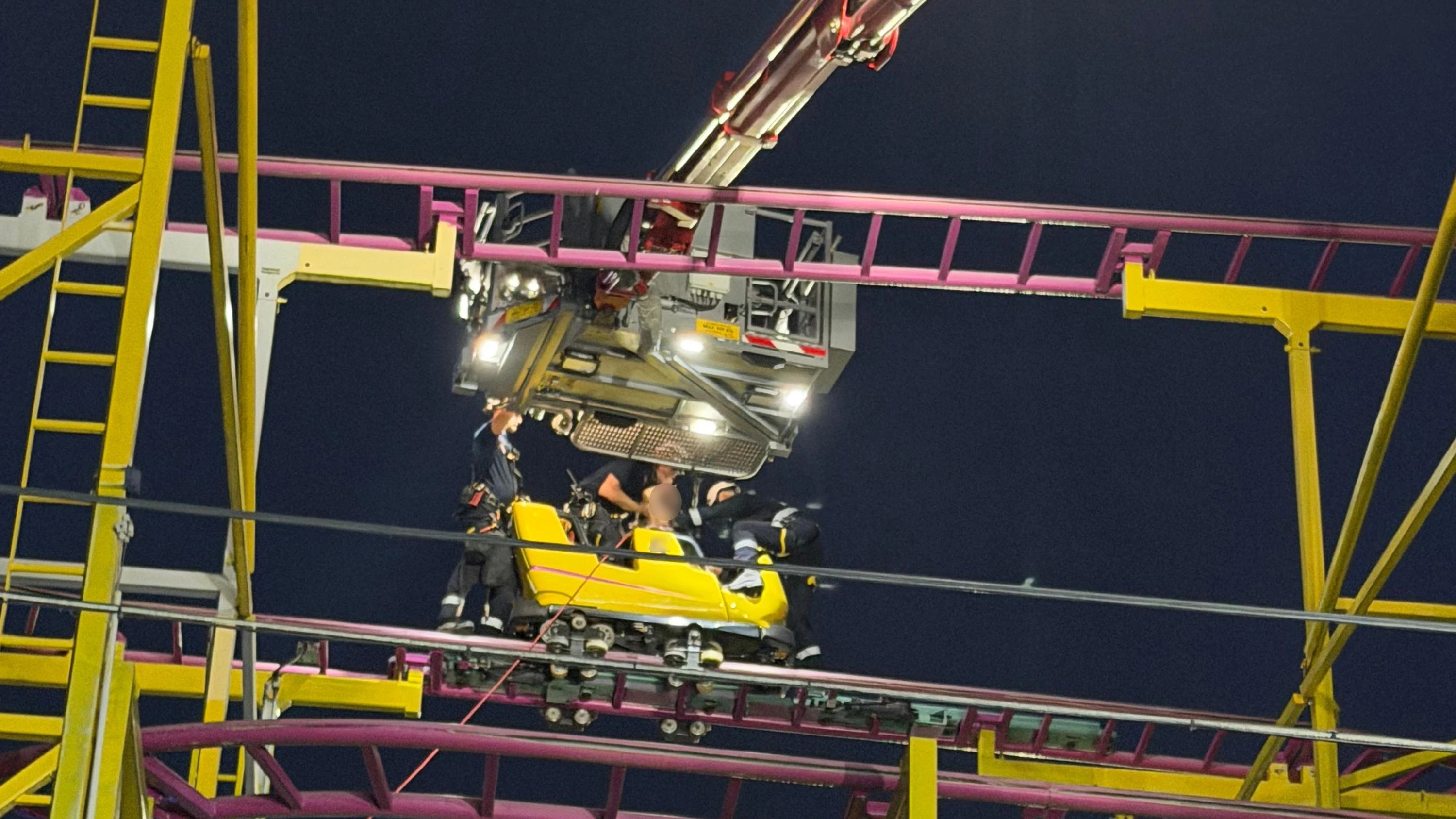 Kids steckten am Wiener Prater in 16 Metern Höhe fest