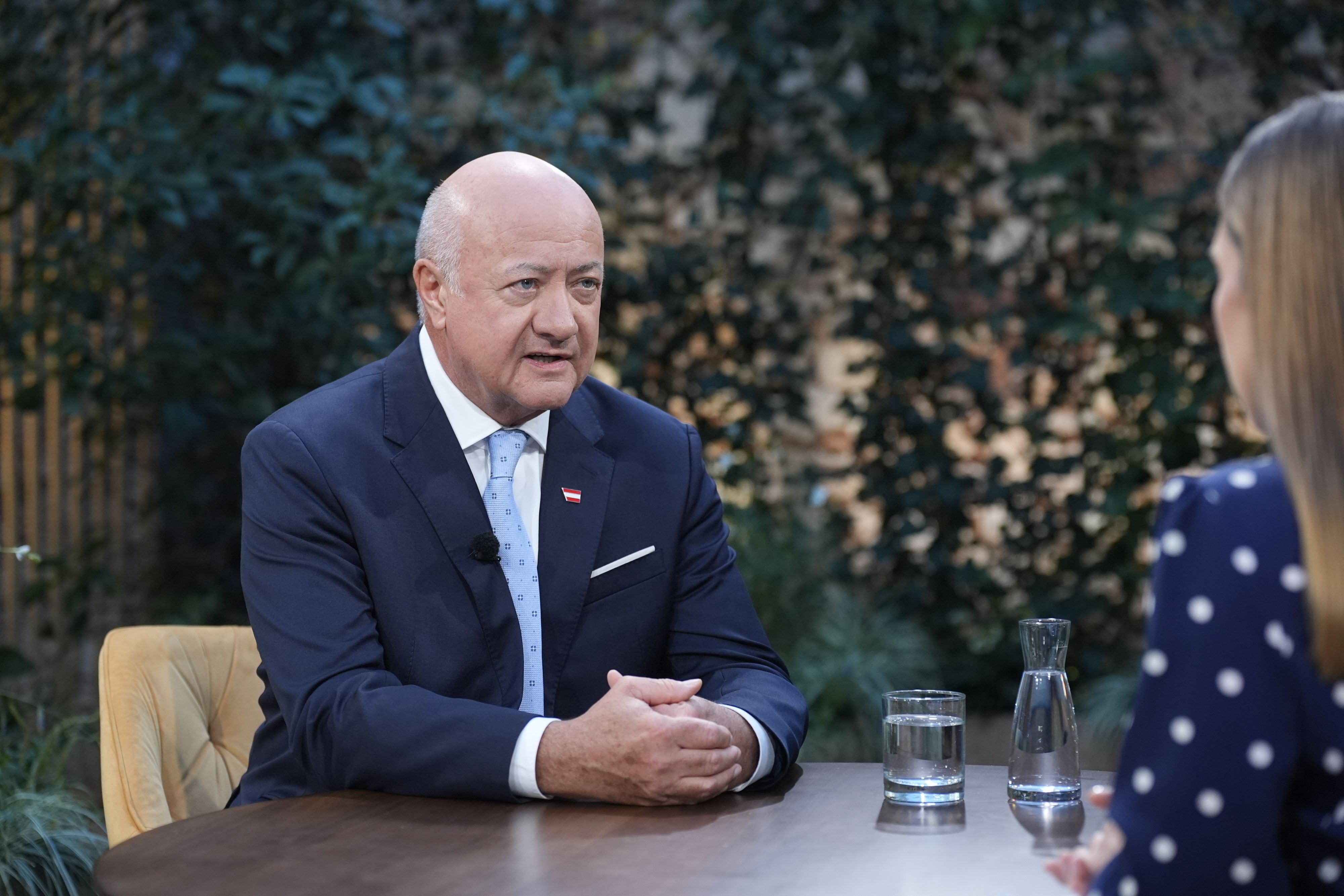 Im ORF-Sommergespräch mit Simone Stribl legte Kanzler Christian Stocker (ÖVP) den Plan eines 