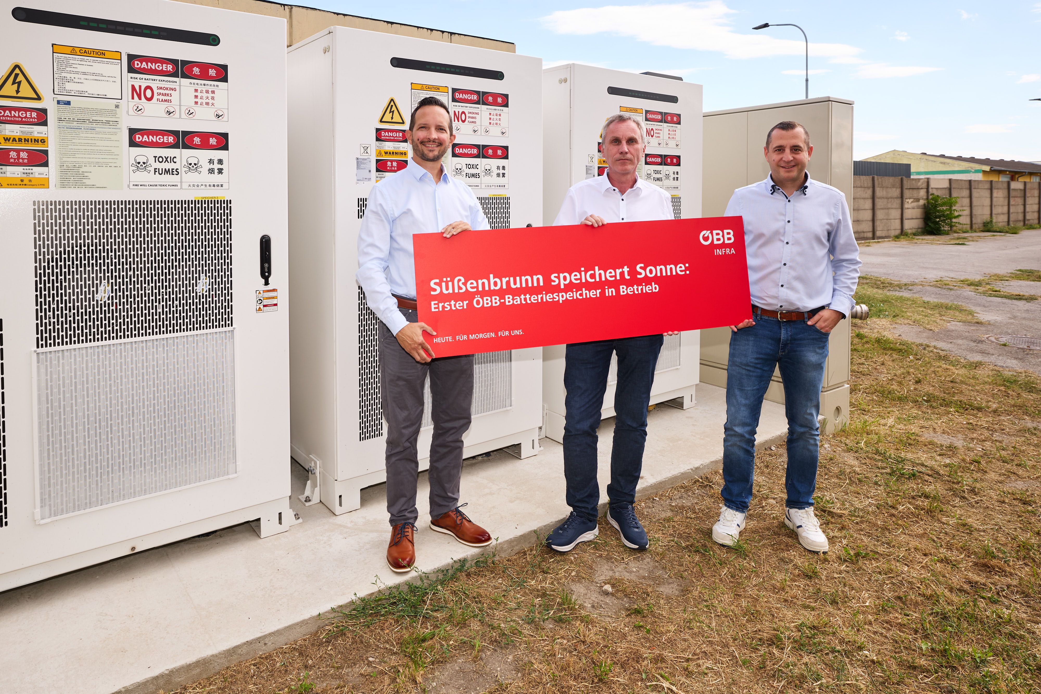 Heute.at - Sonnenstrom wird jetzt in Mega-Batterie gespeichert
