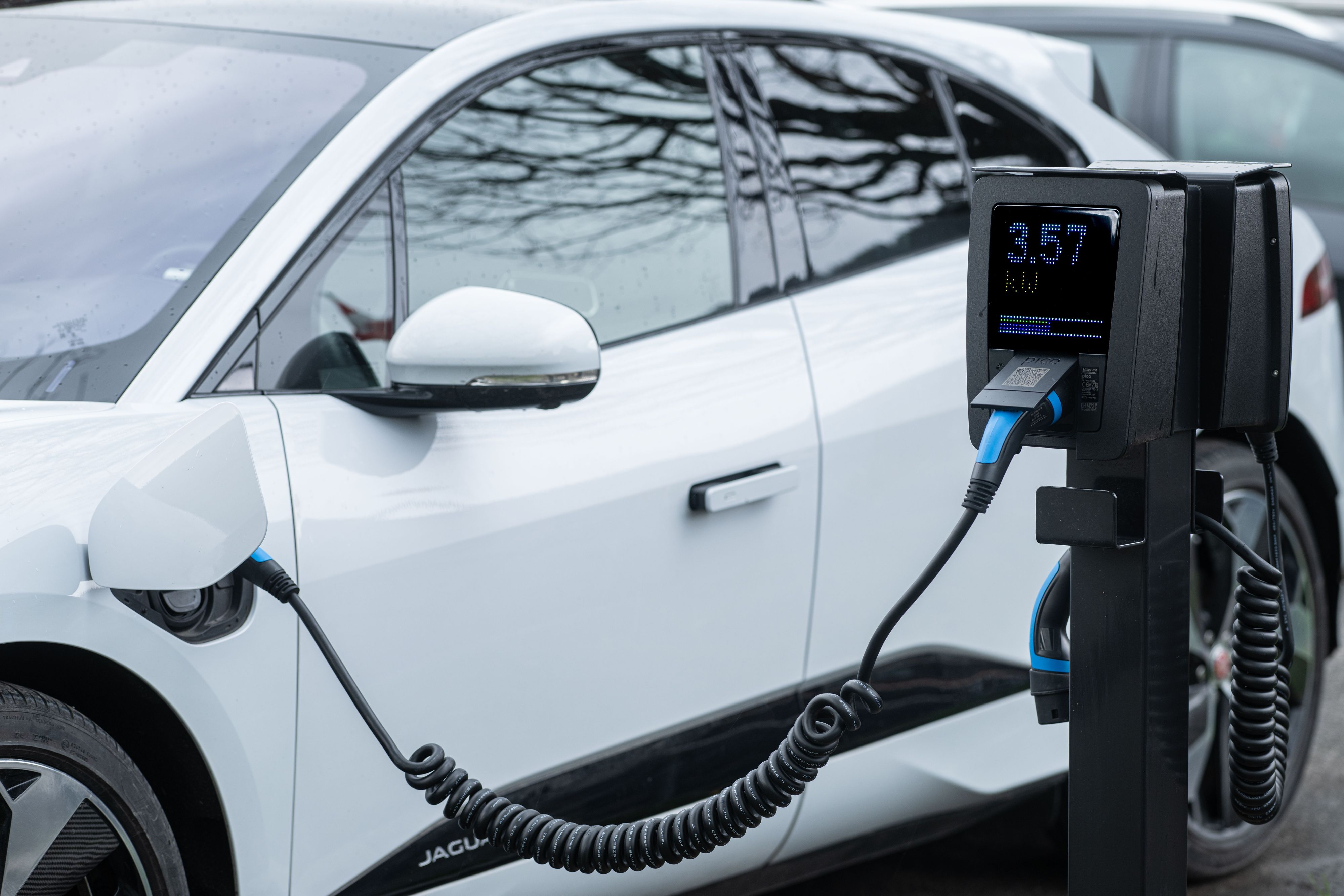 Heute.at - ÖAMTC warnt: So dreist werden E-Auto-Besitzer abgezockt