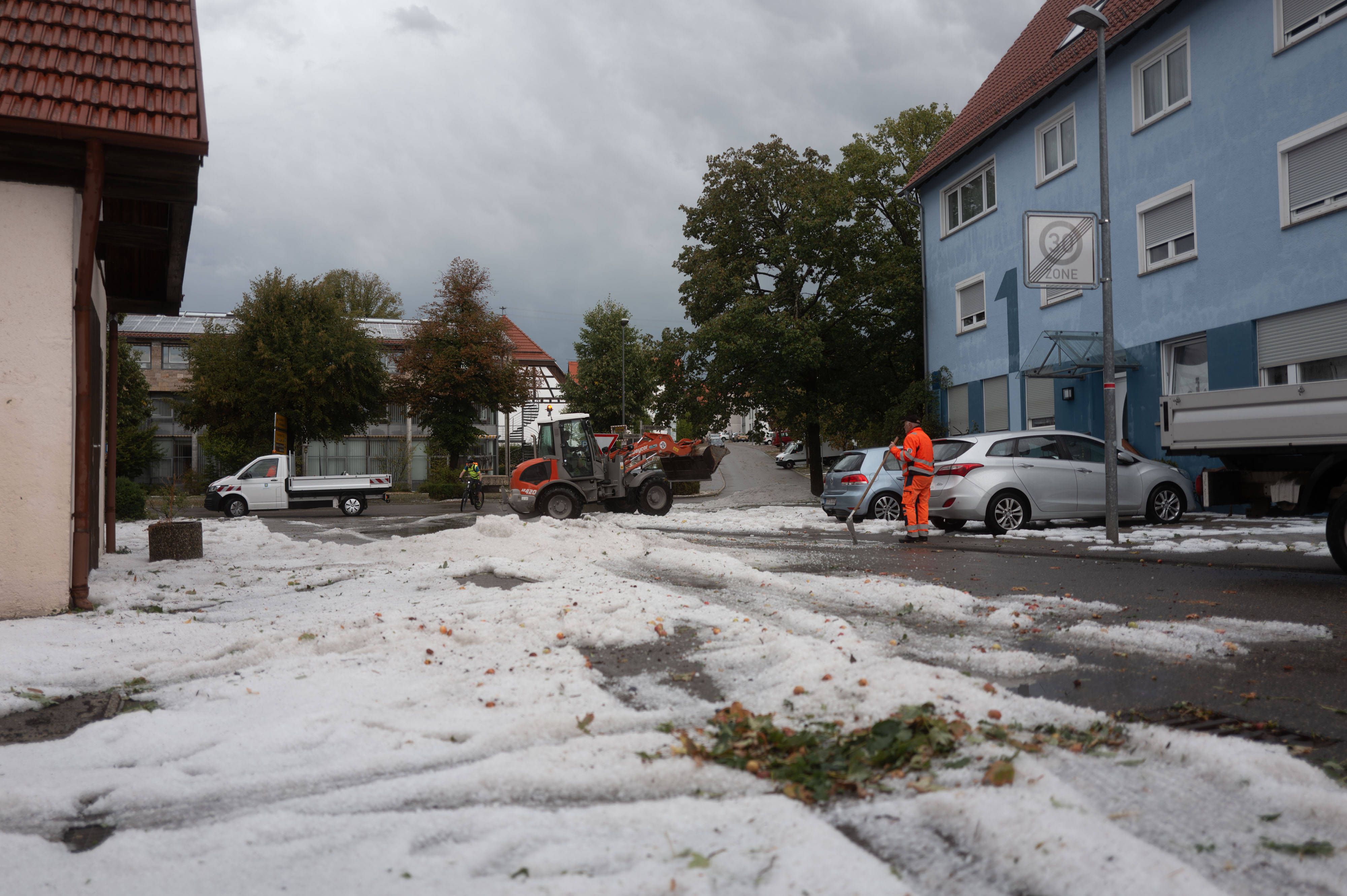 Heute.at - Kräftige Gewitter mit Hagel ziehen nach Österreich