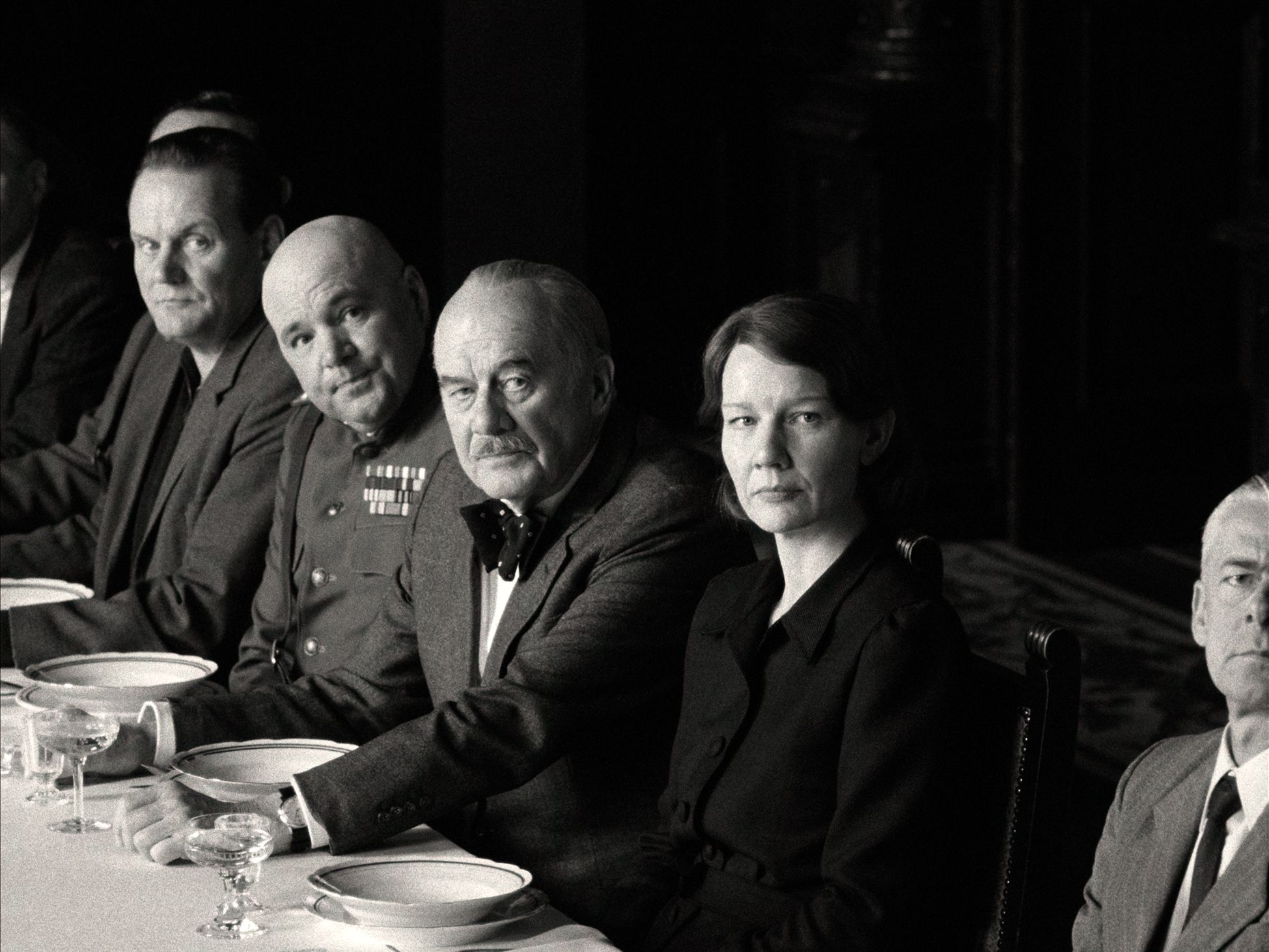 Heute.at - Nachkriegsdrama mit Superstars: Clash der Ideologien