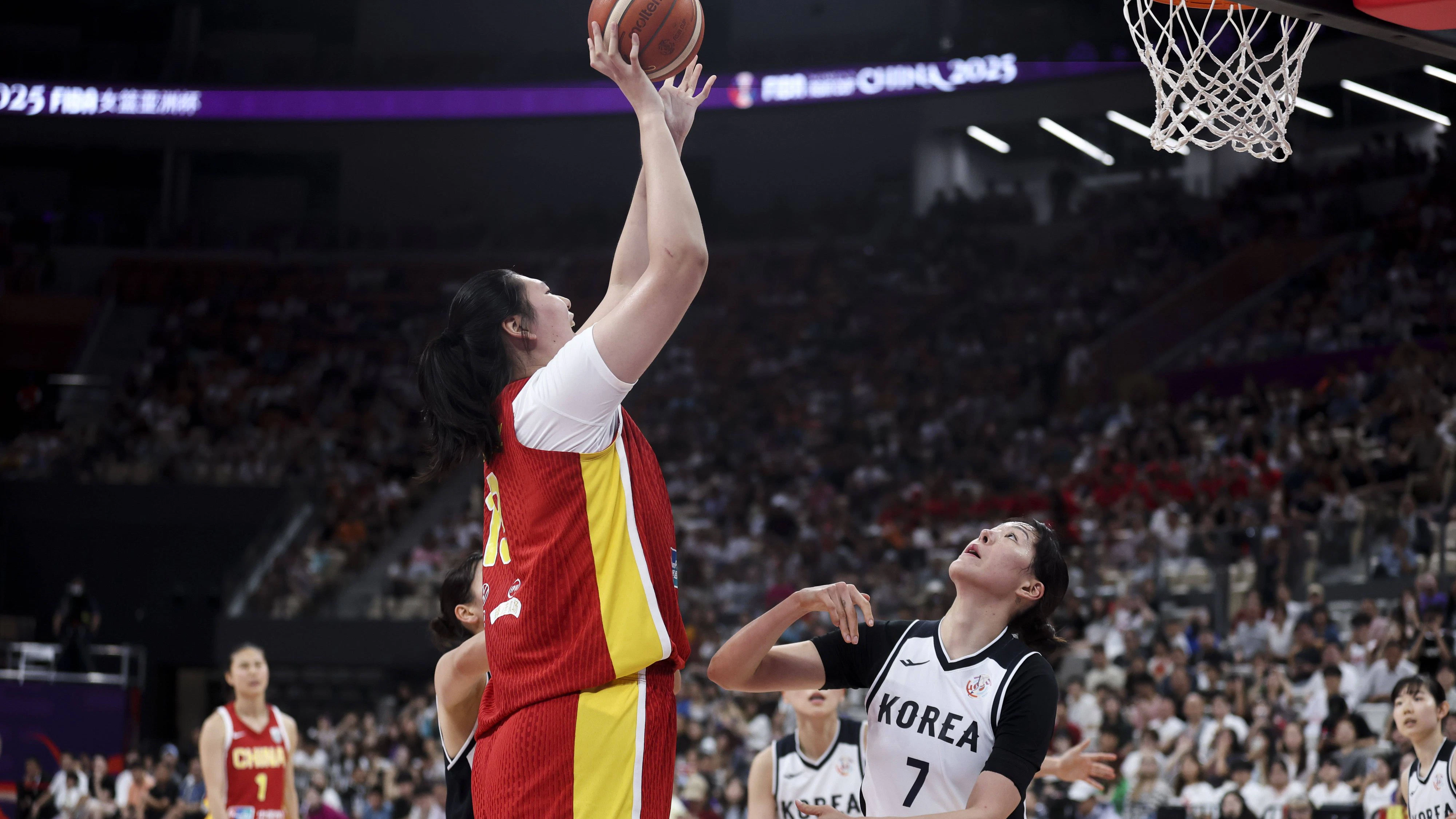 SHENZHEN, CHINA - JULY 20: Zhang Ziyu 19 of China goes for a lay-up during the 2025 FIBA Women s Asia Cup 3rd Place Game match between China and South Korea at Shenzhen Sports Center on July 20, 2025 in Shenzhen, Guangdong Province of China. PUBLICATIONxNOTxINxCHN Copyright: xVCGx 111580573459