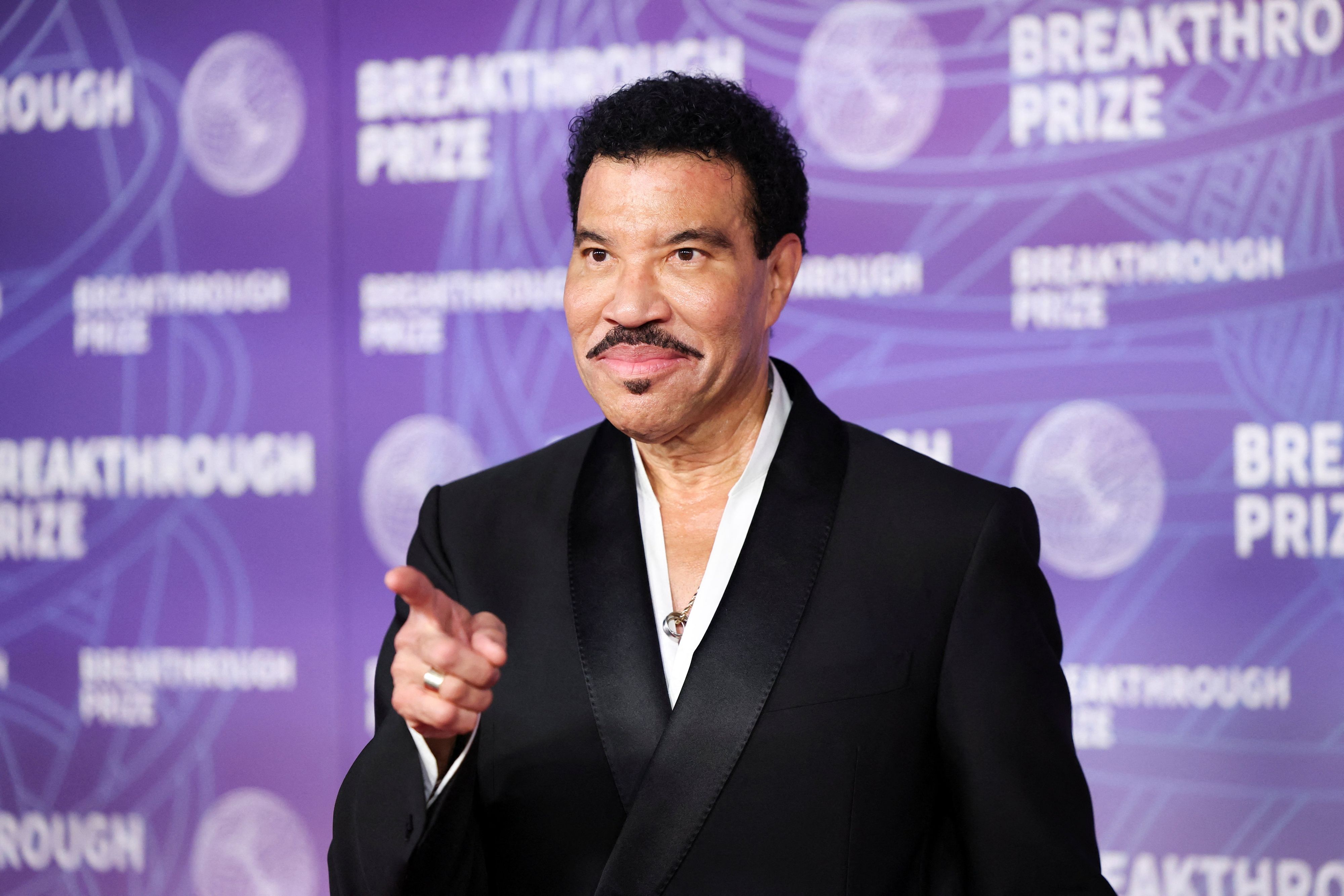 Lionel Richie war in einer Klinik.
