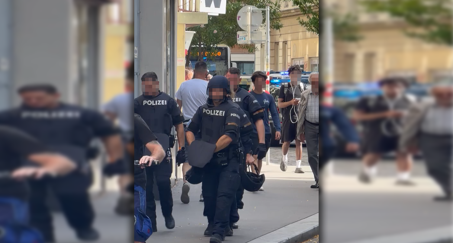 Heute.at - Schwerbewaffnete WEGA-Beamte im Großeinsatz in Wien