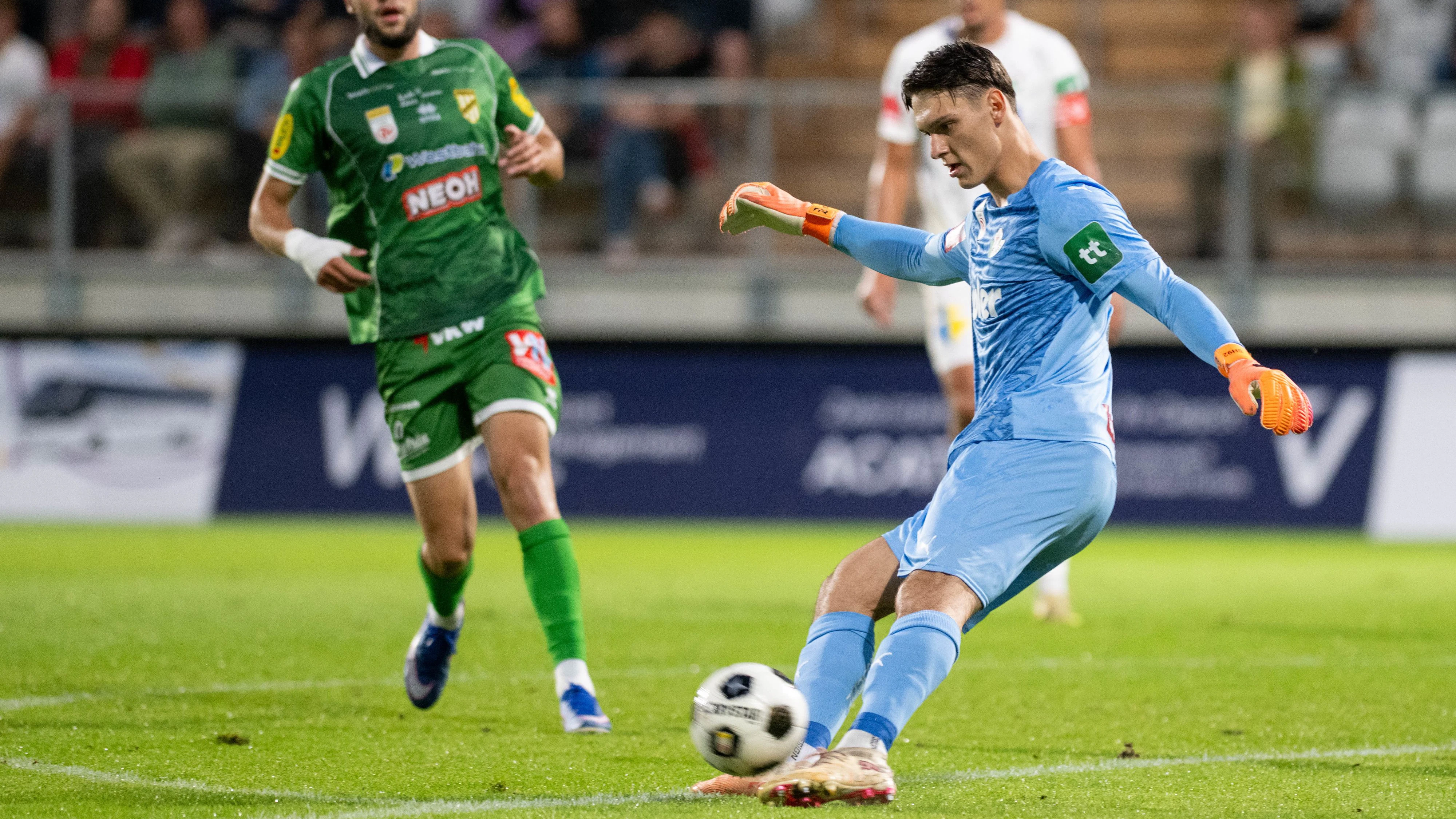 LUSTENAU,AUSTRIA,28.AUG.26 - SOCCER - ADMIRAL Bundesliga, SC Austria Lustenau vs WSG Tirol. Image shows Antonio Verinac (A.Lustenau) and Salko Hamzic (Wattens). Photo: GEPA pictures/ Oliver Lerch