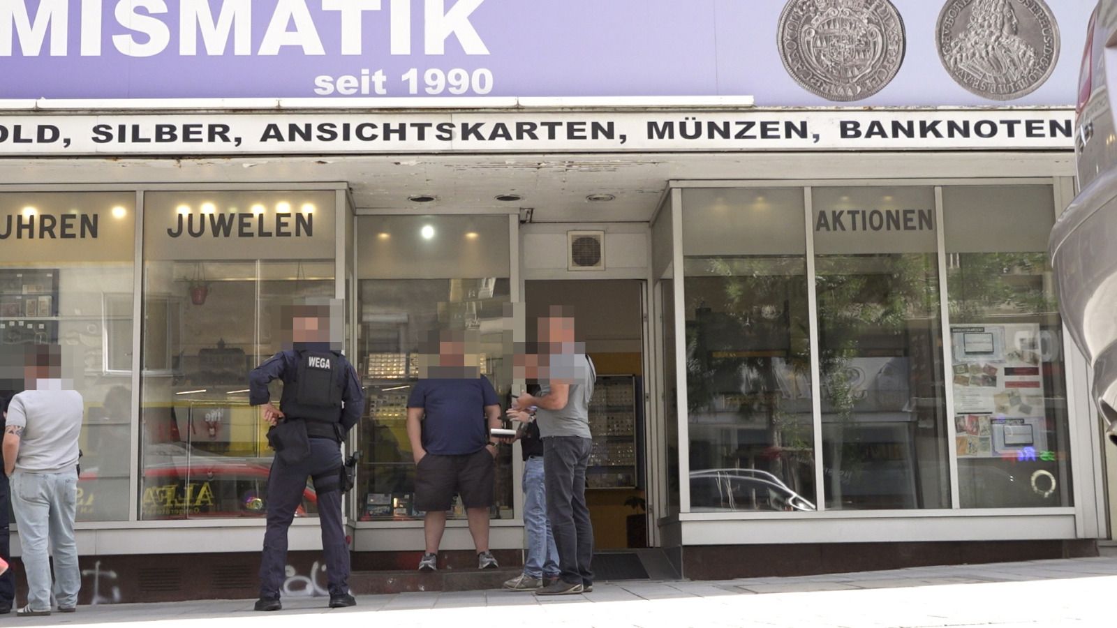 Heute.at - Bewaffneter Mann versteckte sich nach Raub im Keller