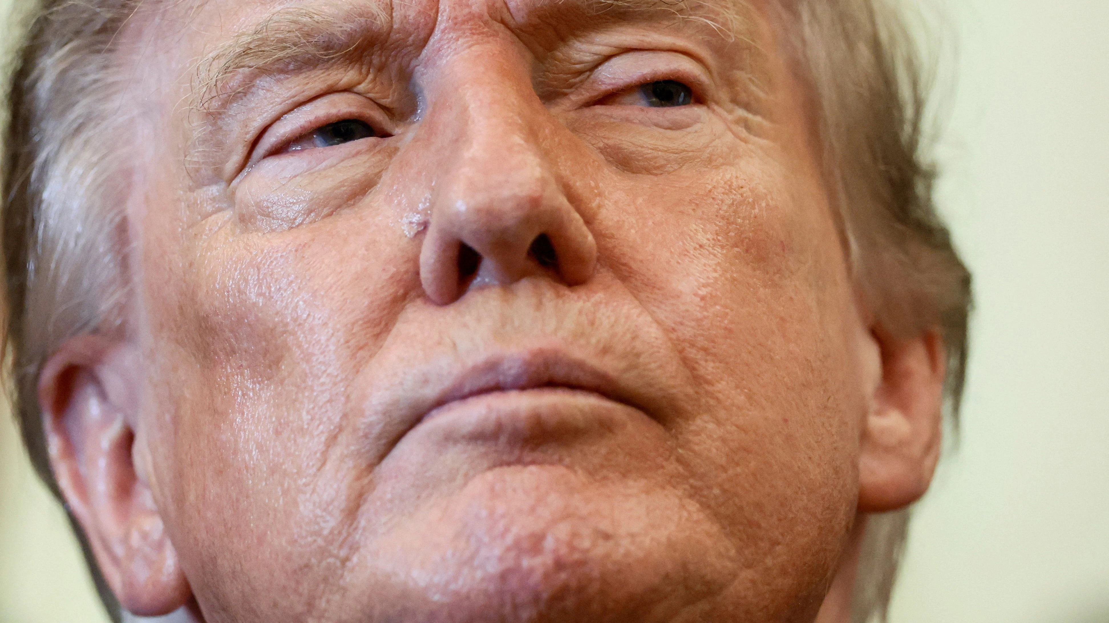 Heute.at - Donald Trump attackiert KI-Boss wegen Pausenforderung