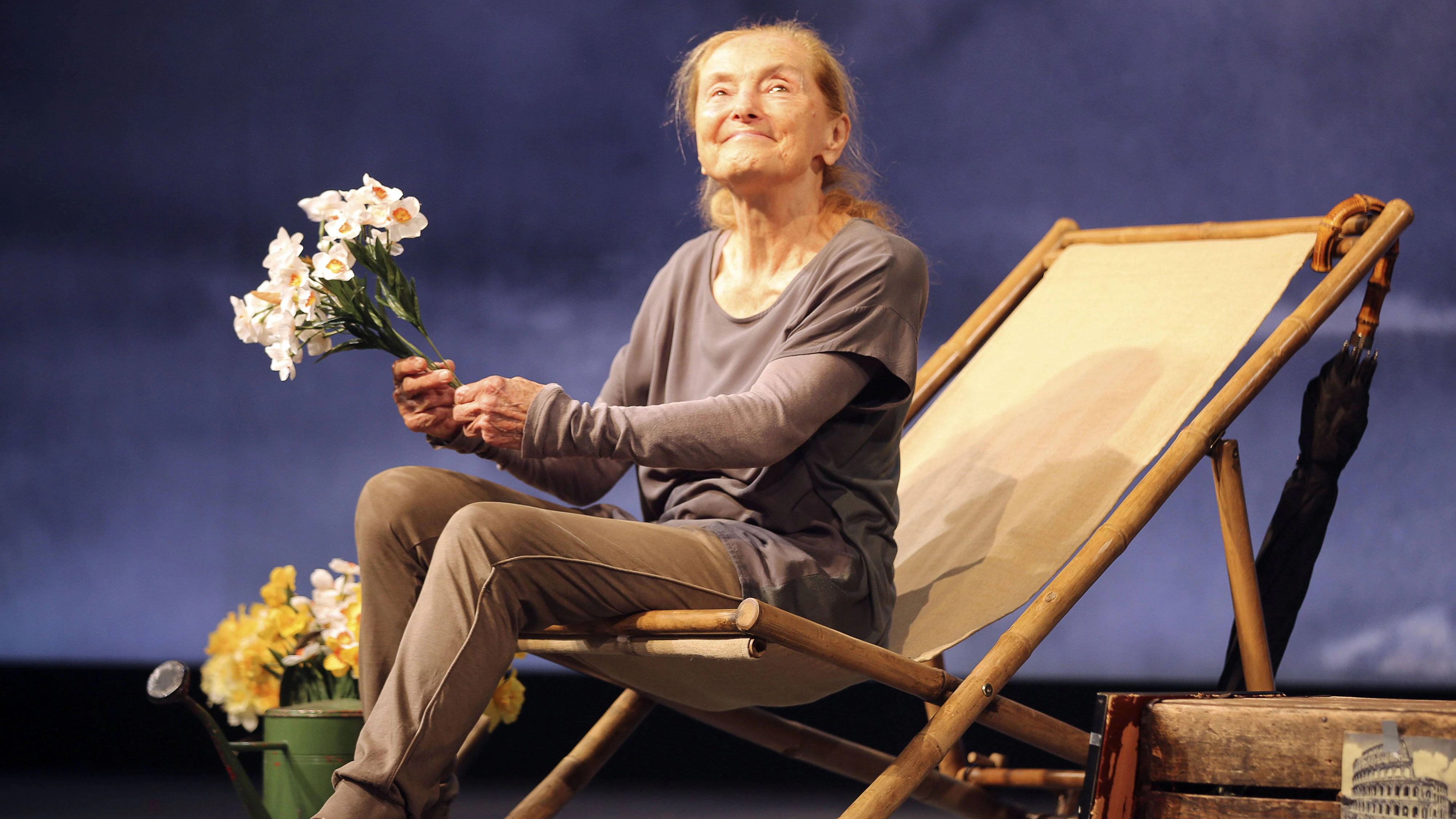 Heute.at - Schauspiel-Legende Erni Mangold ist tot