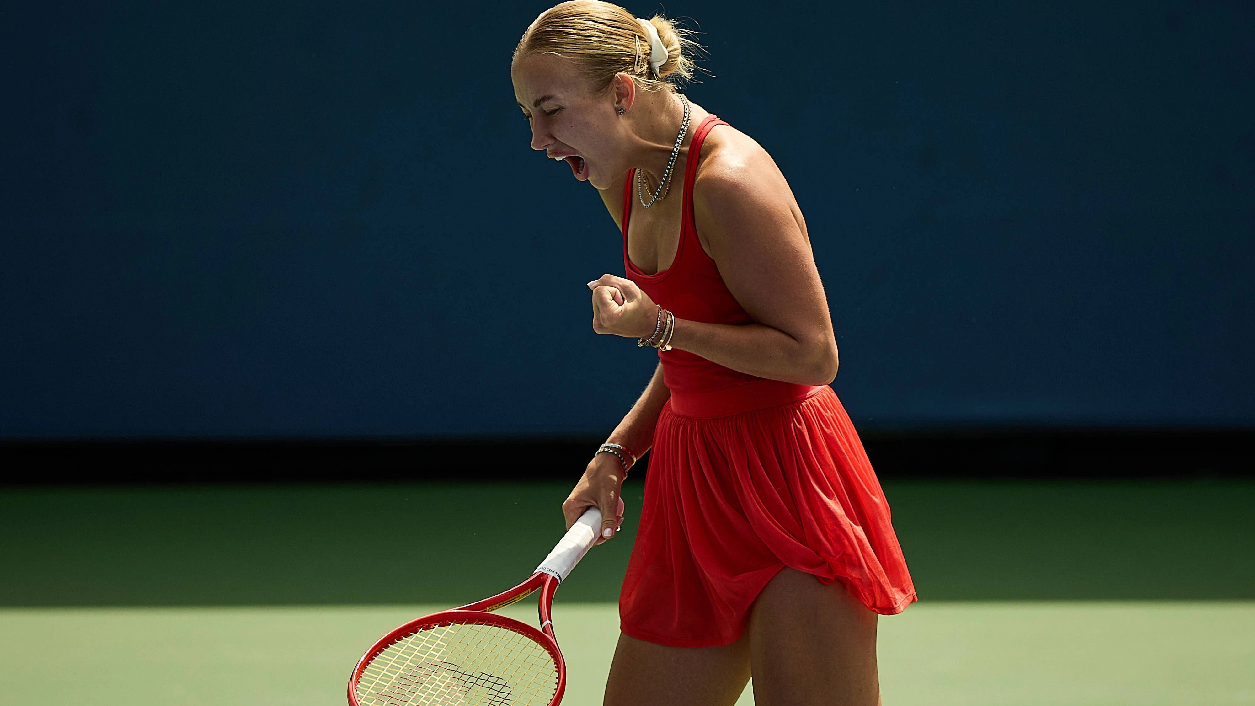 September 3, 2026, Stuttgart, Baden-Wuerttemberg, Germany: Anastasia Potapova of Austria reacts with clenched fist during the 49. Porsche Tennis Grand Prix, Stuttgart - WTA500 Tennis 2026: US Open - Tennis Championships: 2nd RD: POTAPOVA 6:4 2:6 6:3 JEANJEAN PUBLICATIONxINxGERxSUIxAUTxONLY - ZUMAs343 20260903_zsp_s343_193 Copyright: xMathiasxSchulzx