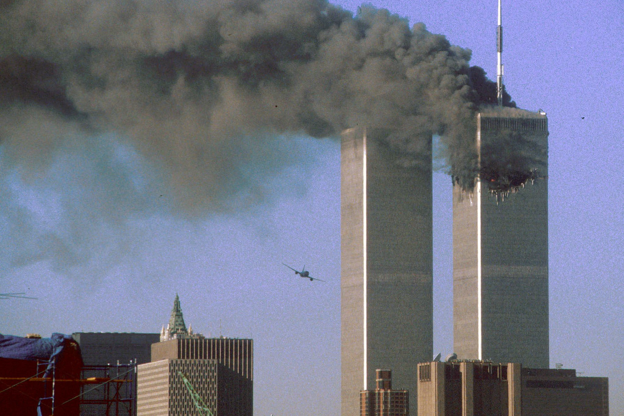 Momente, bevor das zweite Flugzeug in den Südturm des World Trade Centers einschlägt