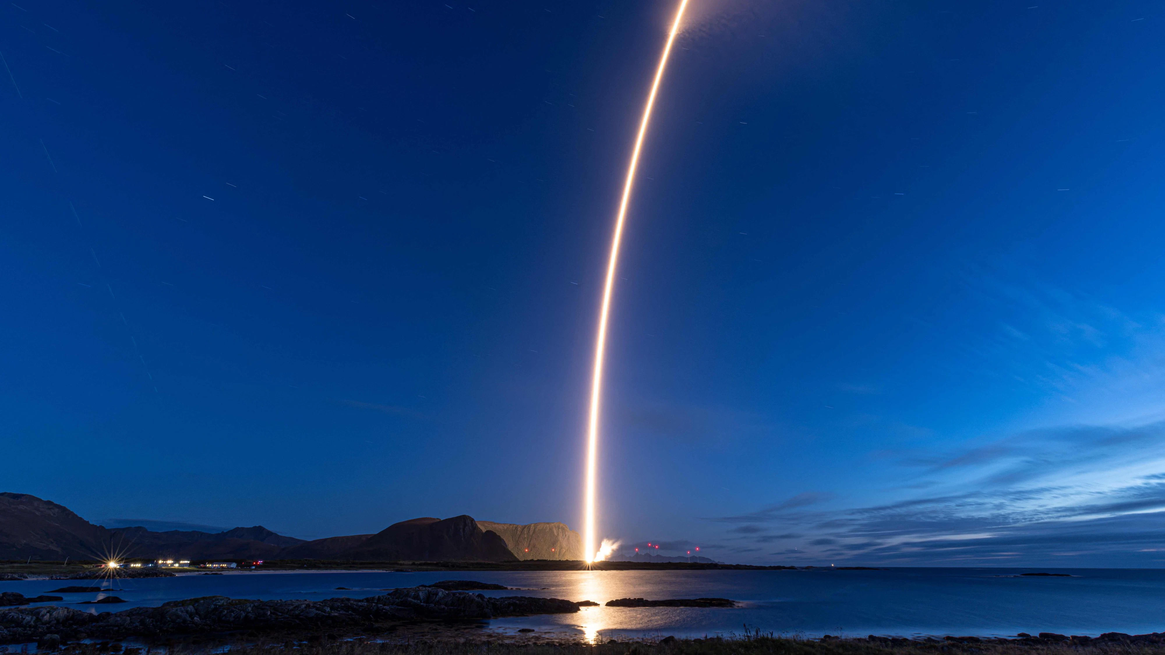 Dieses vom deutschen Unternehmen Isar Aerospace veröffentlichte Foto zeigt den Start einer Rakete in den Orbit von Andoya in Norwegen am 5. September 2026.