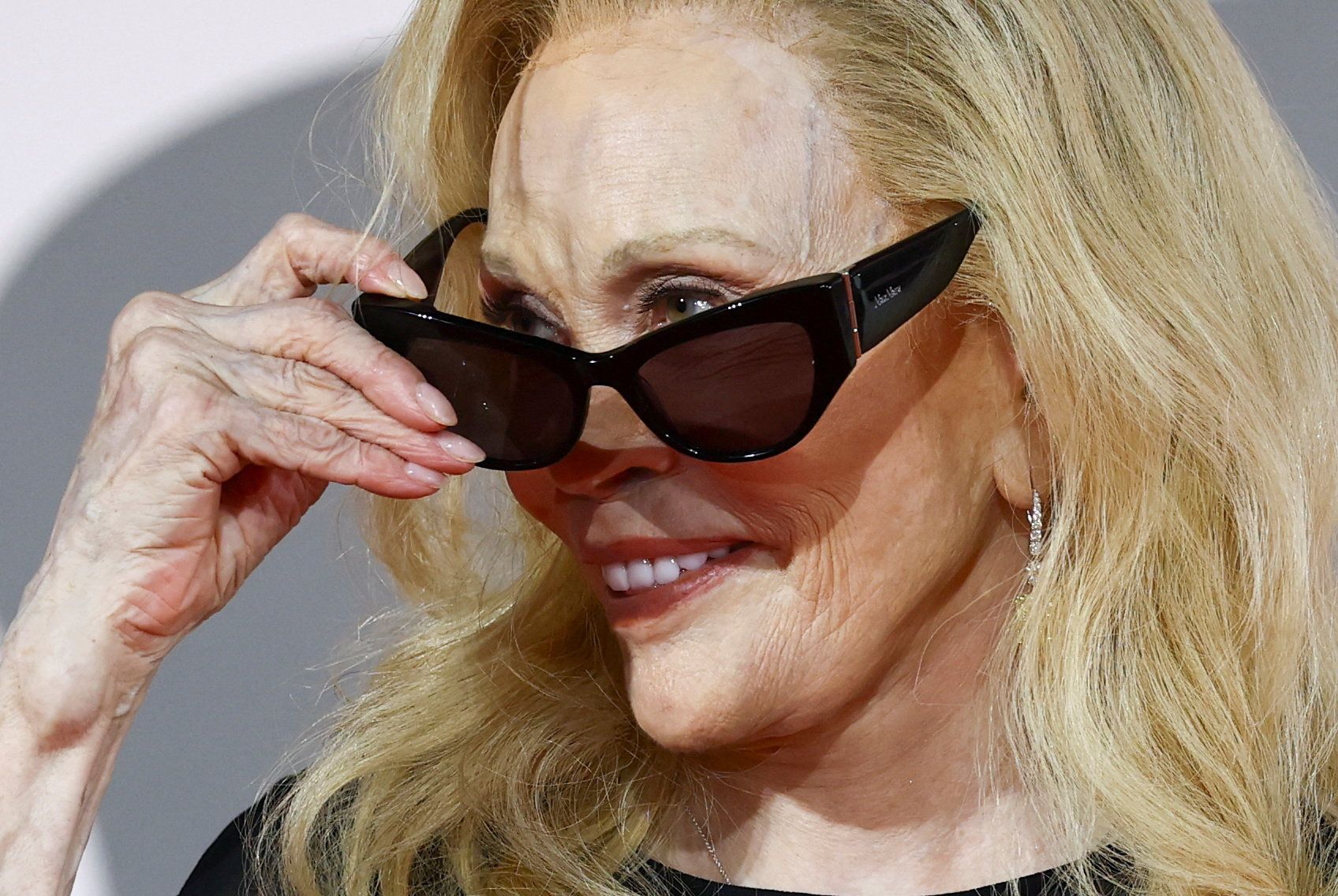 Da schau her! Kino-Ikone <strong>Faye Dunaway</strong> wird bei den 83. Filmfestspielen in Venedig ausgezeichnet.