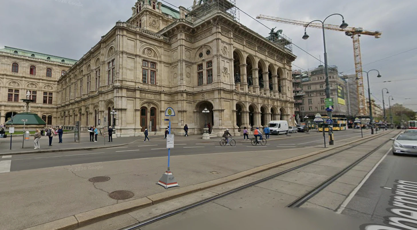 Kurz nach dem Clubbesuch wurde die junge Frau von hinten attackiert.