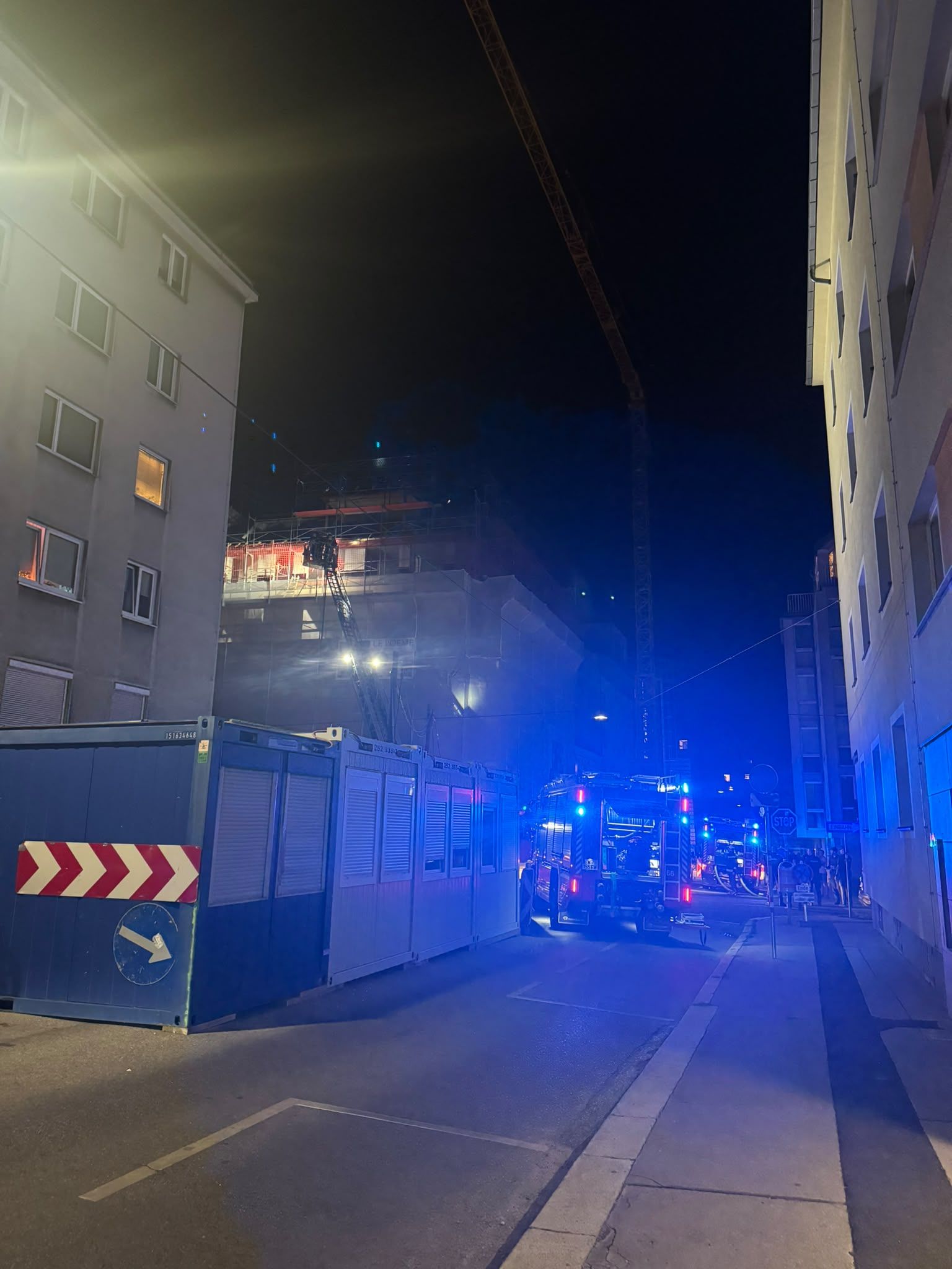 Am Montagabend kam es in Wien-Döbling zu einem Einsatz der Berufsfeuerwehr.