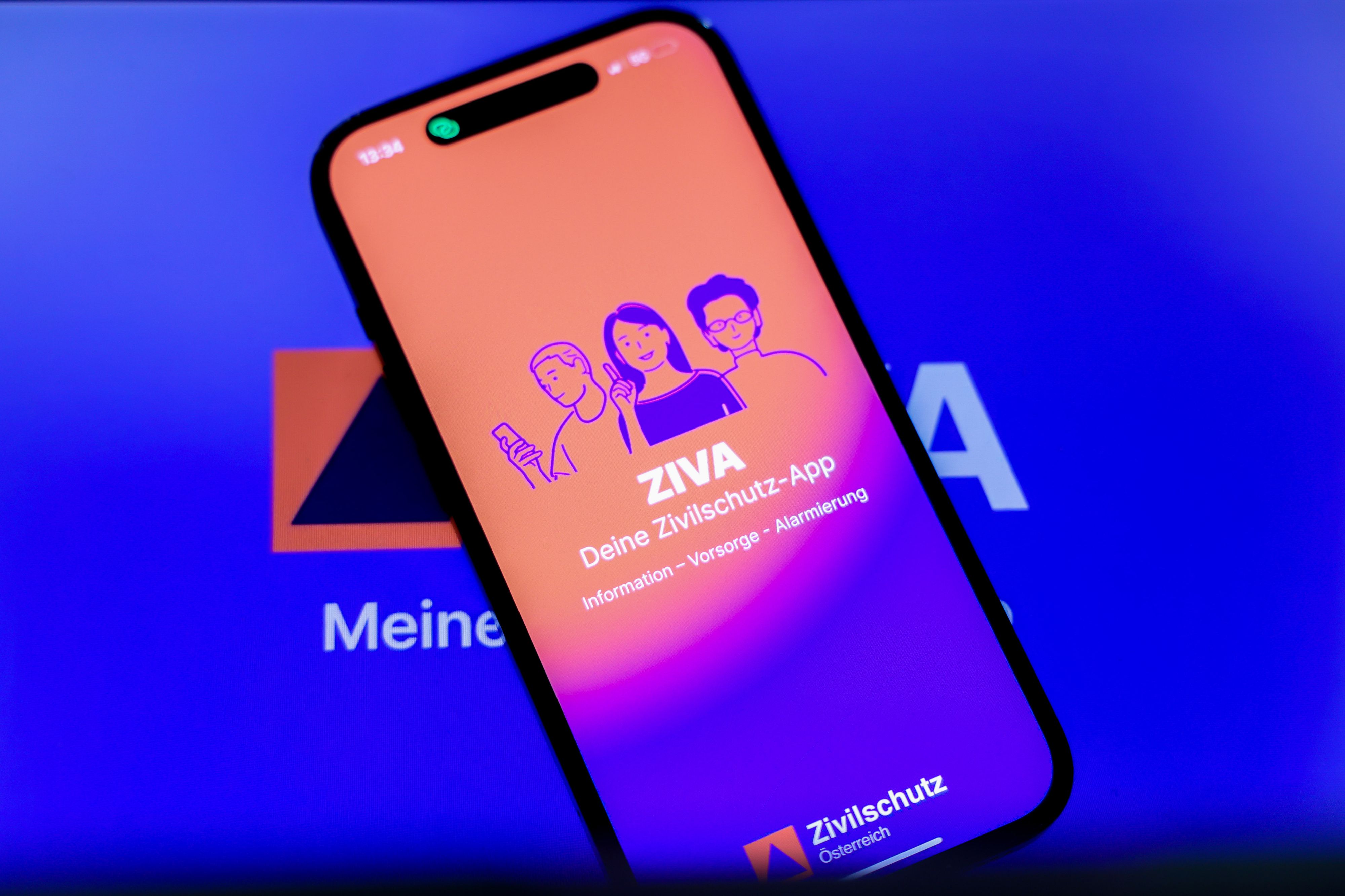 Erste Zivilschutz-App Europas: Innenminister Gerhard Karner hat jetzt ZIVA offiziell vorgestellt.