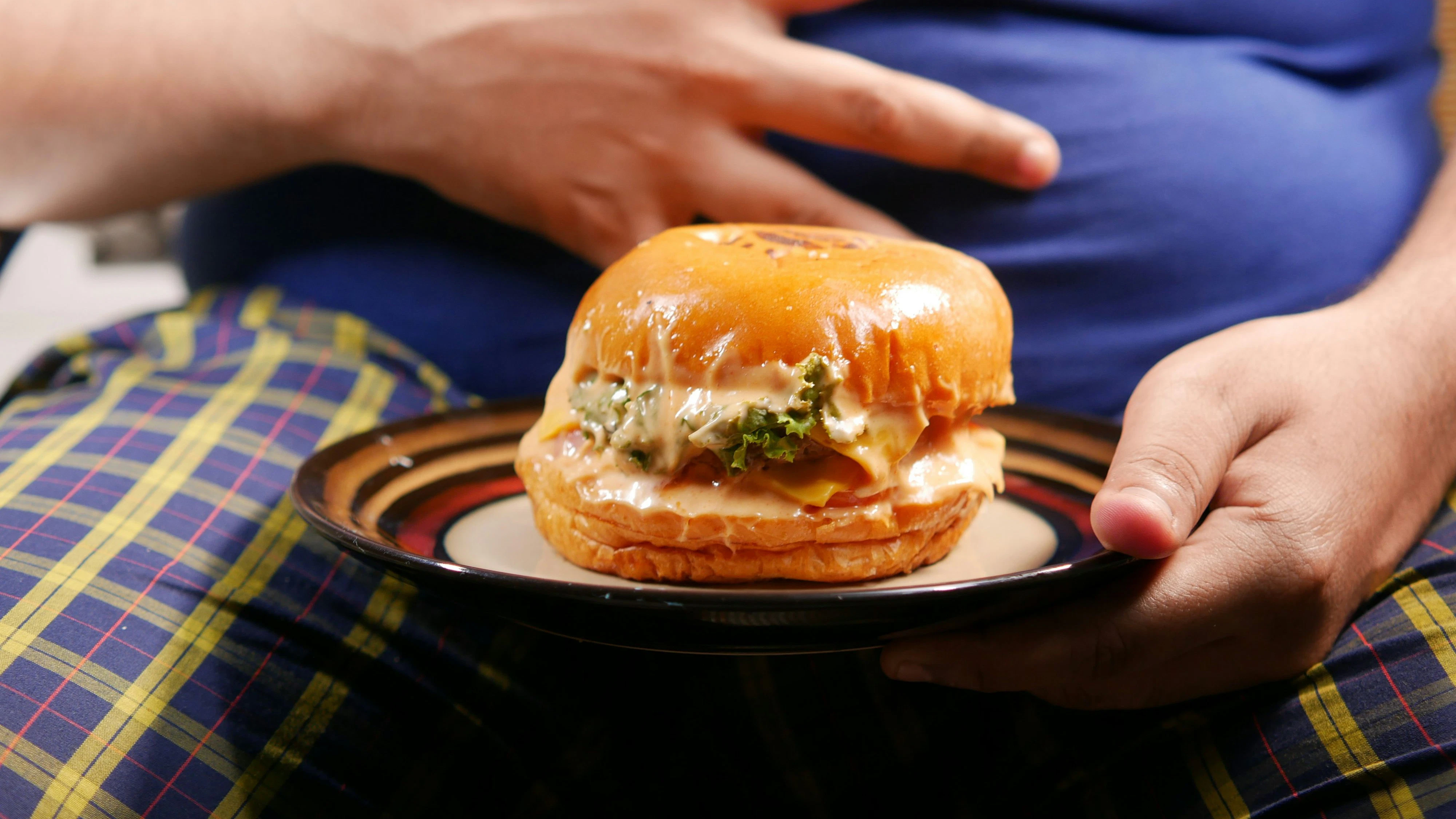 Bei Fett denken viele zuerst an Burger, Pommes und Fast Food.