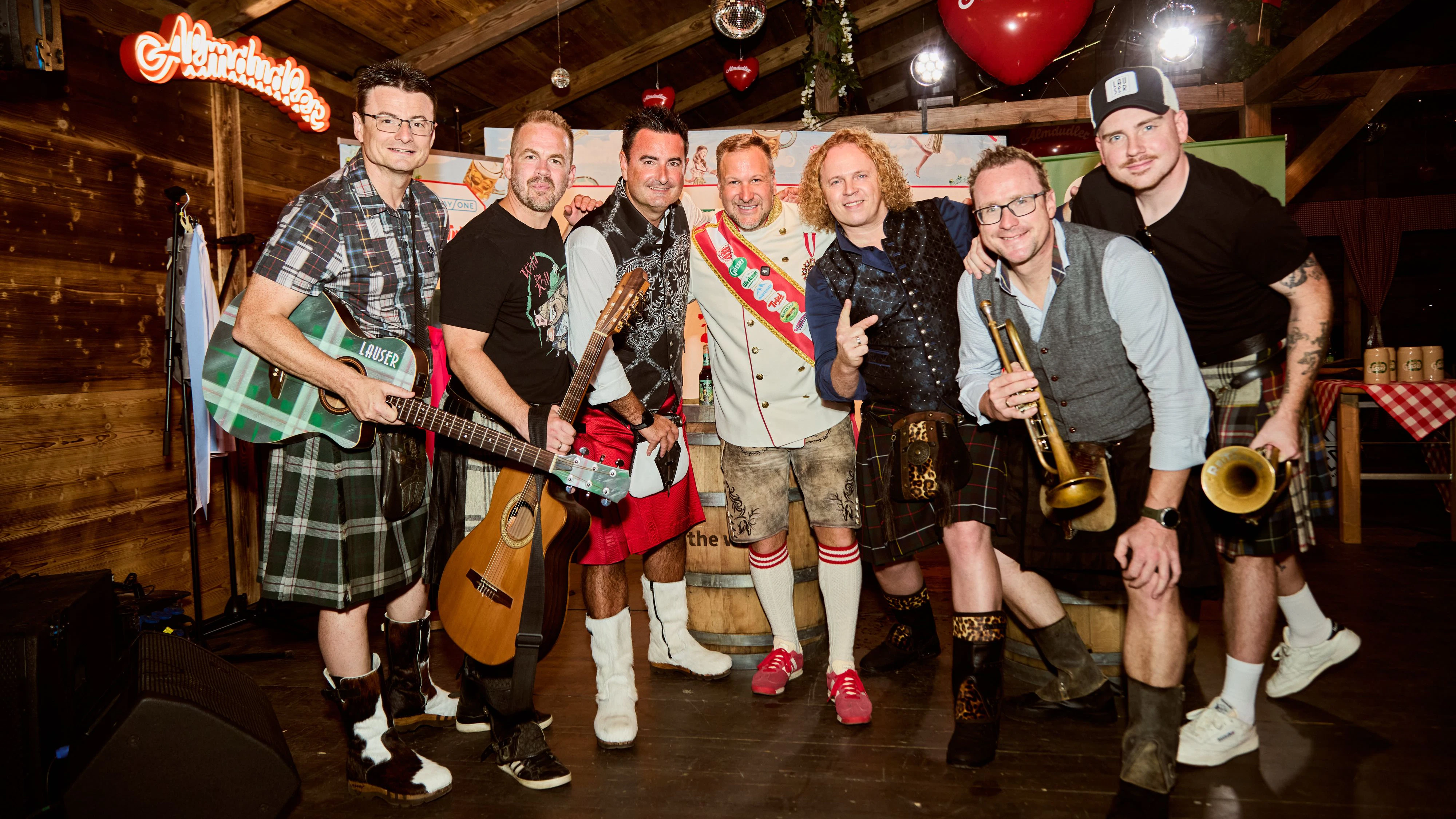 Die Kaiser Wiesn lockt 18 Tage lang mit Konzerten, Festzelten und Schmankerln.