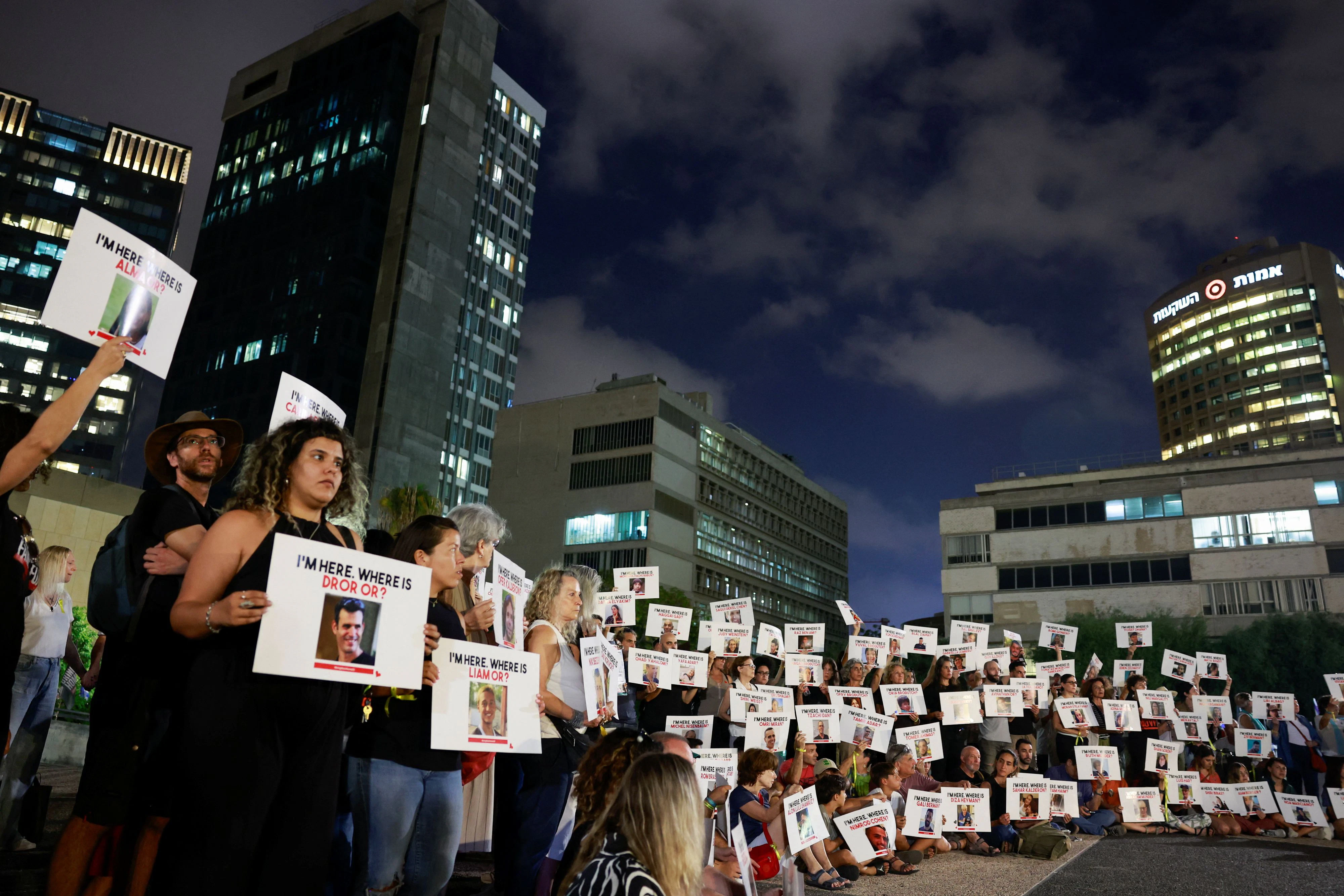 Demonstranten erinnerten monatelang an die mehr als 250 nach Gaza verschleppten israelischen Geiseln