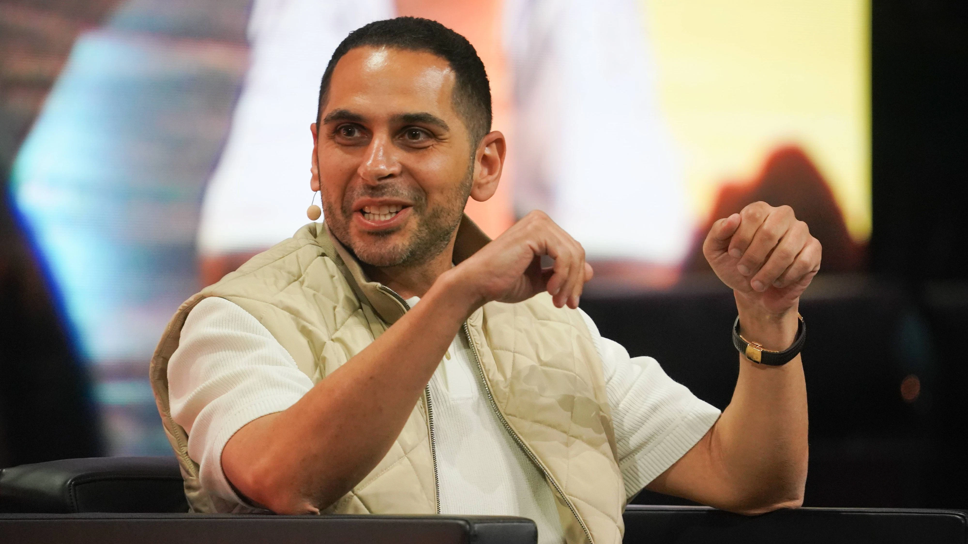 Omid Mouazzen beim The Founder Summit 2026 im RheinMain CongressCenter RMCC in Wiesbaden am 12.04.2026.