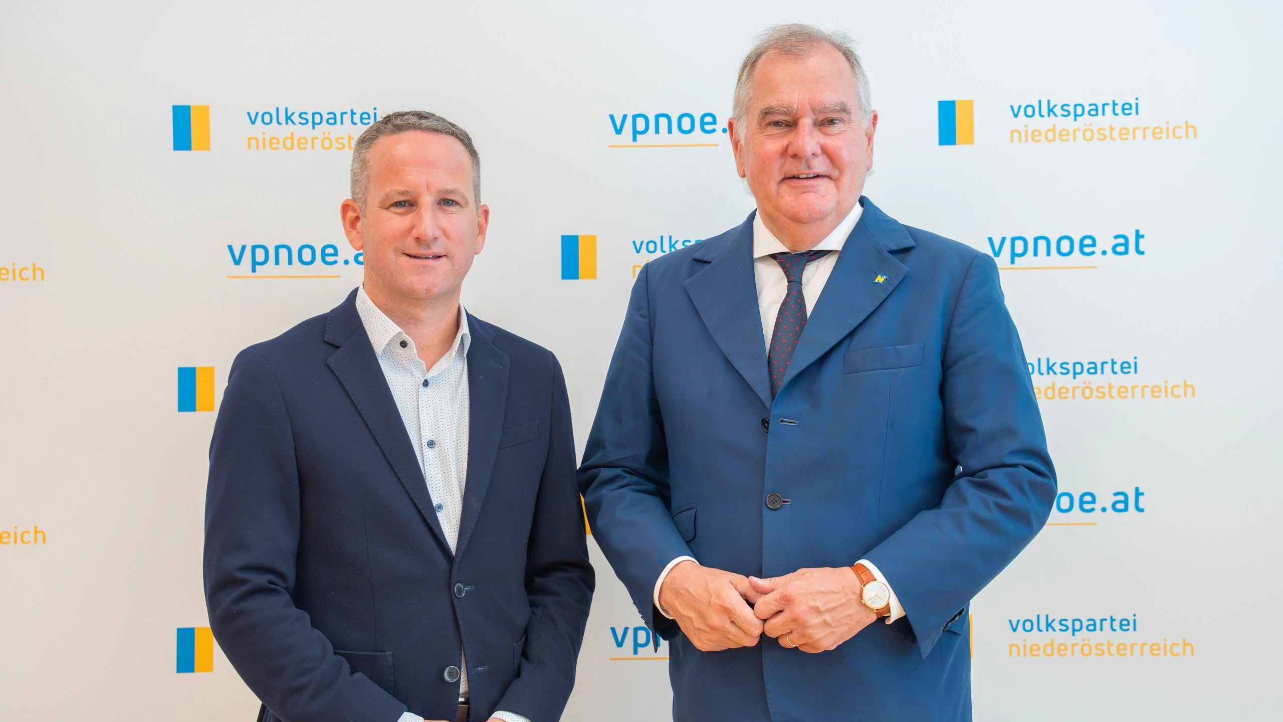 VPNÖ-Gesundheitssprecher LAbg. Franz Dinhobl (r.) und der ärztliche Direktor des LK Scheibbs, Prim. Dr. Alexander Egger (l.)