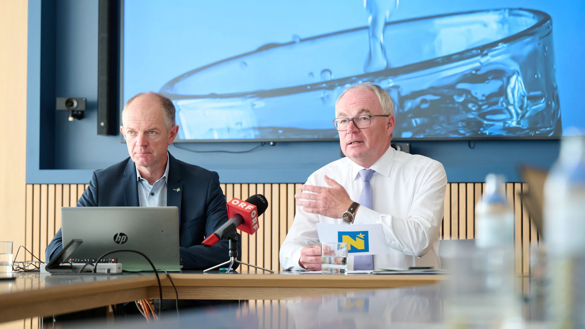 LH-Stellvertreter Stephan Pernkopf heute, Mittwoch, gemeinsam mit Martin Angelmaier, Gruppenleiter Wasser beim Amt der NÖ Landesregierung