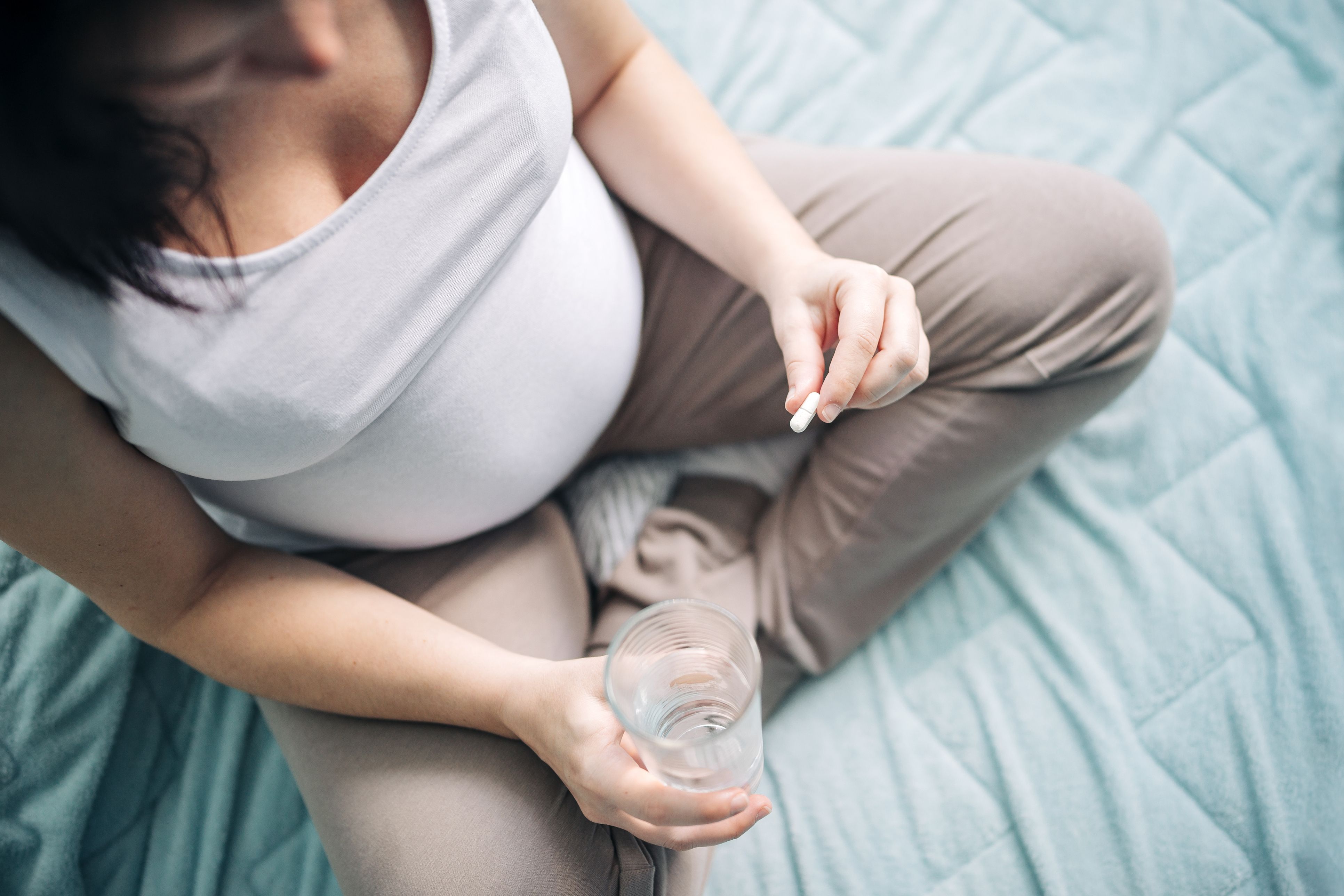 Paracetamol in der Schwangerschaft steht erneut im Fokus.