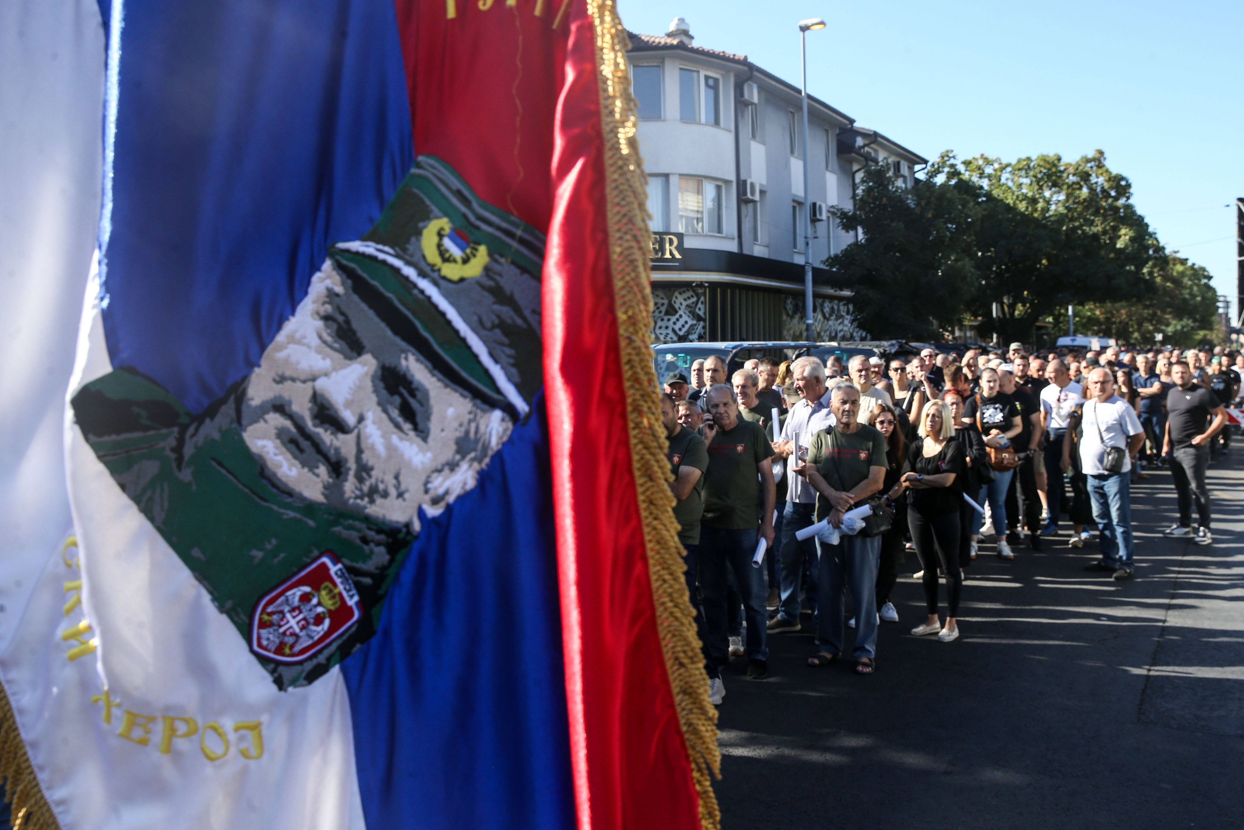 Nach der Beisetzung des Kriegsverbrechers Ratko Mladic eskaliert der Streit zwischen Bosnien und Serbien.