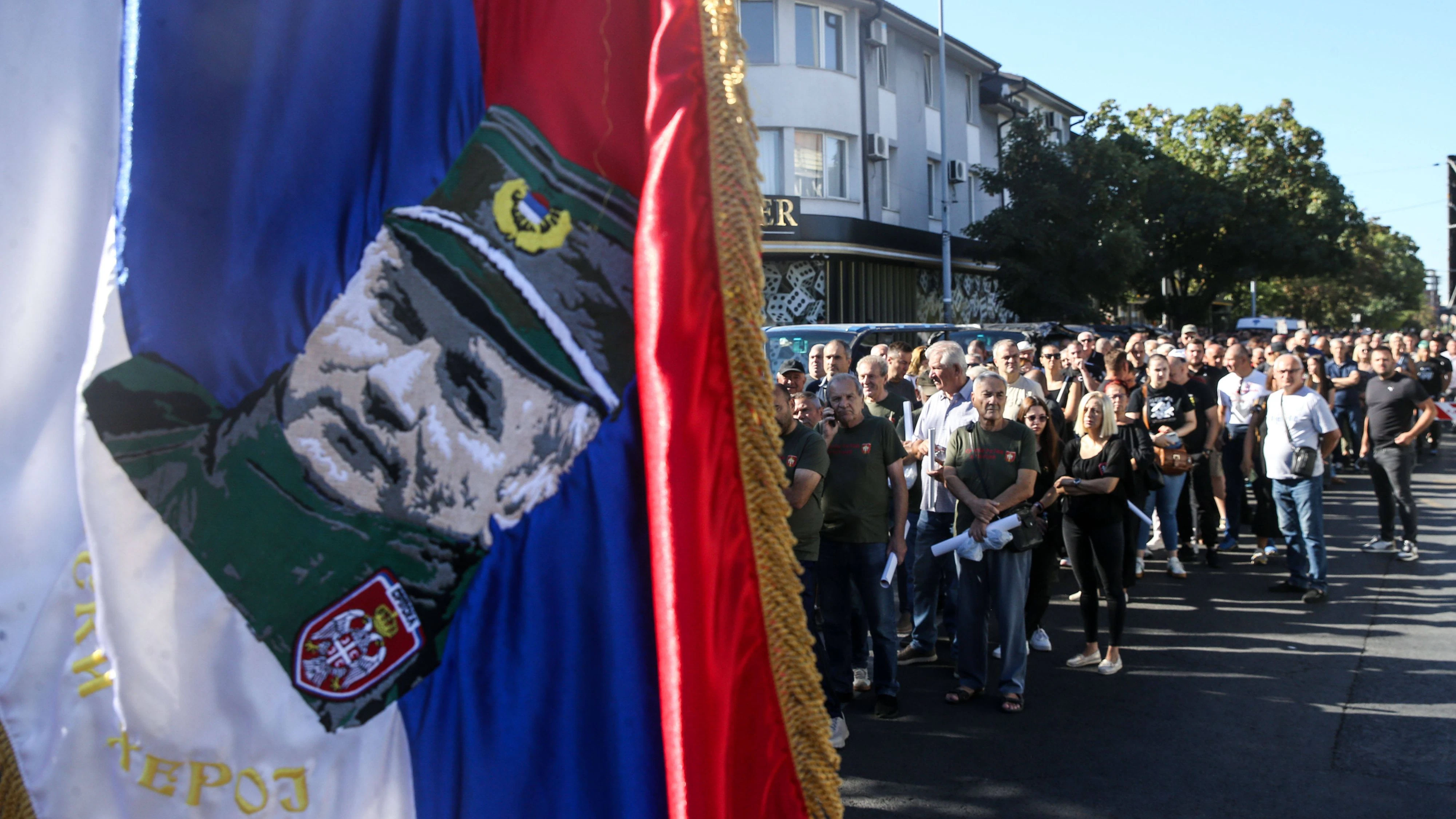 Nach der Beisetzung des Kriegsverbrechers Ratko Mladic eskaliert der Streit zwischen Bosnien und Serbien.