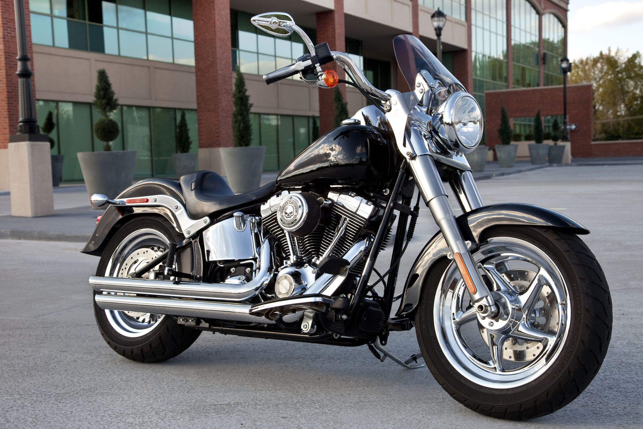 Heute.at - Ausfahrt mit Harley Davidson endet für Paar im Spital