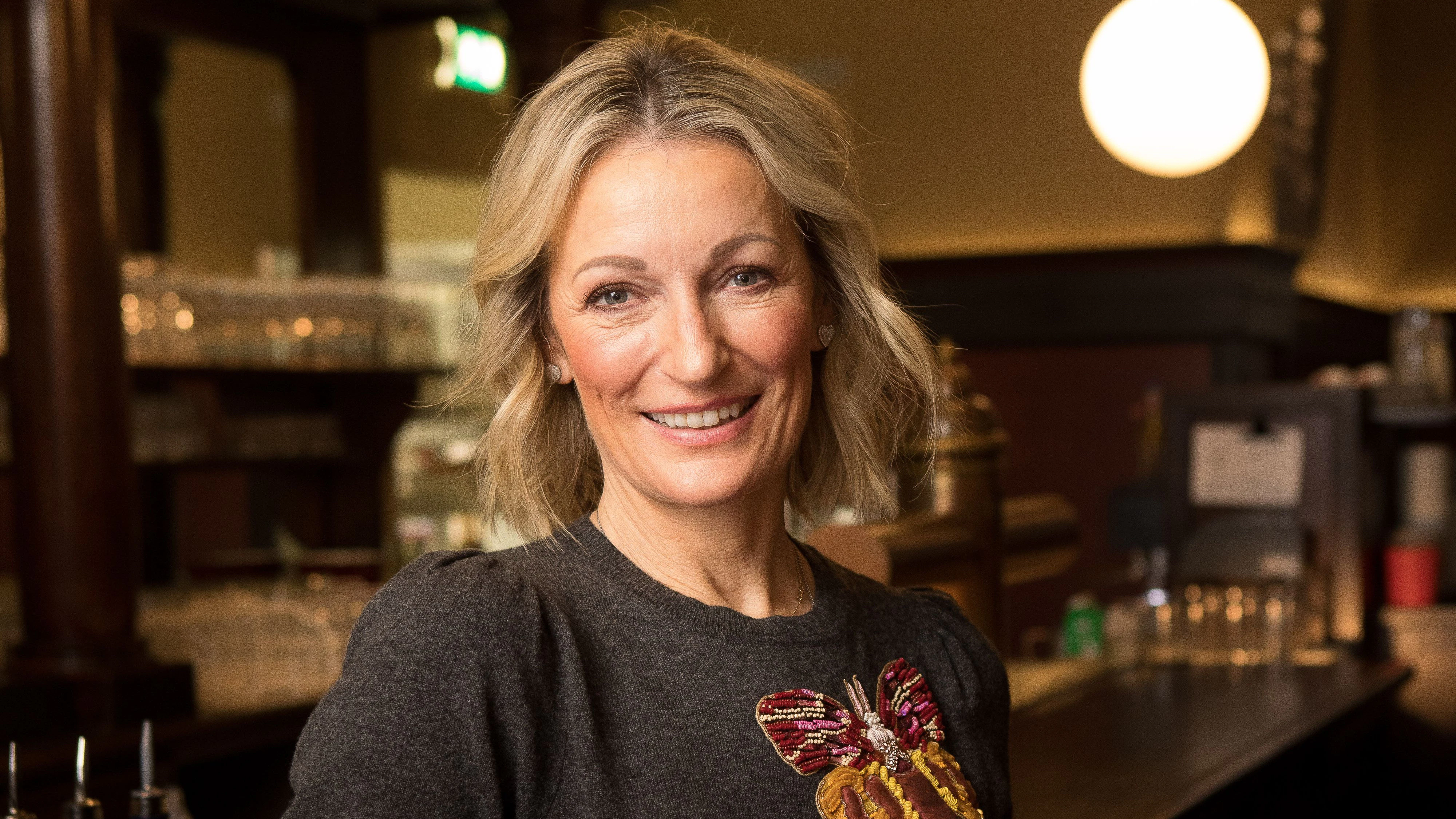 Monika Gruber trifft in ihrem ServusTV-Vodcast wöchentlich auf neue Gäste.