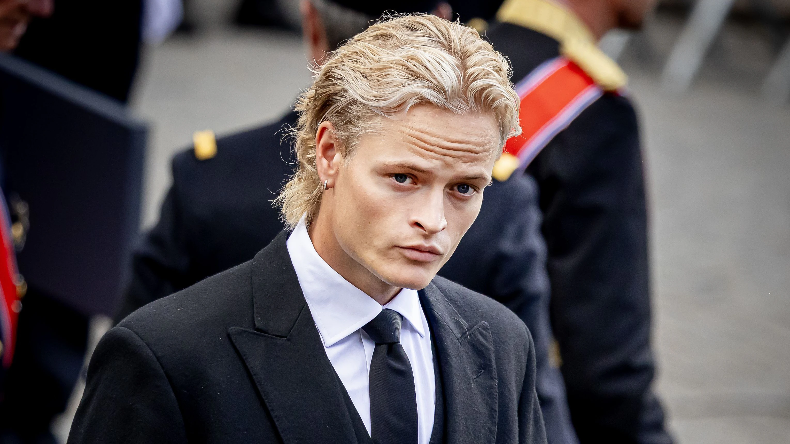 Marius Borg Høiby beim Staatsbegräbnis von König Harald von Norwegen.