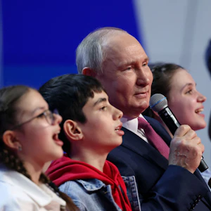 Wie Putin Kindergartenkinder für seinen Krieg begeistern will