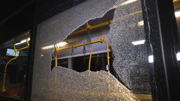 Schüsse auf fahrenden Linienbus