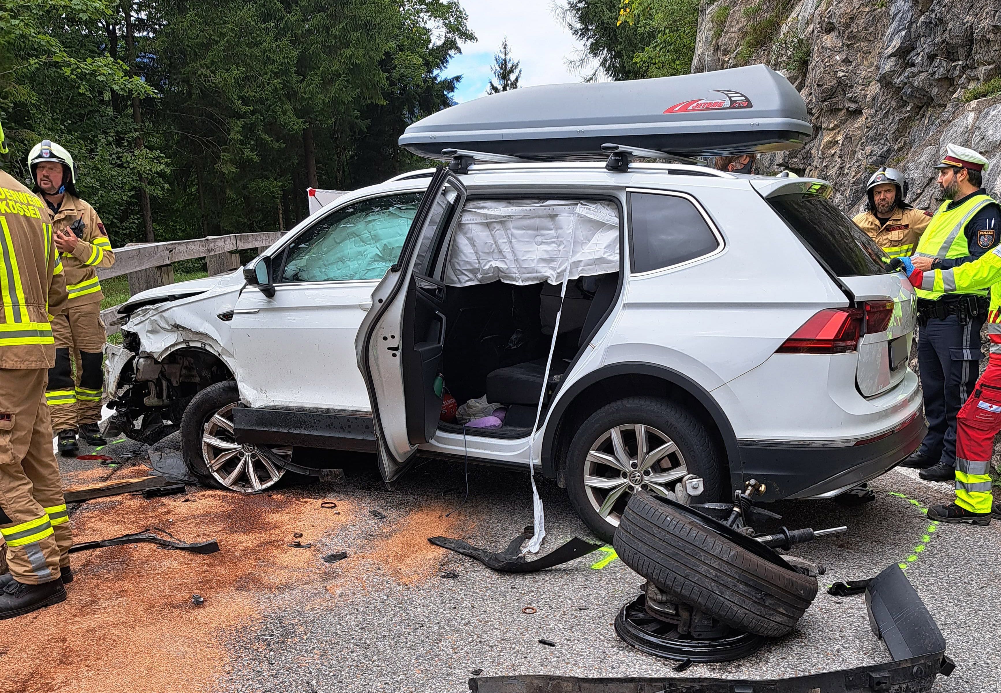 Heute.at - Zwei Autos kollidieren frontal – zwei Kinder verletzt