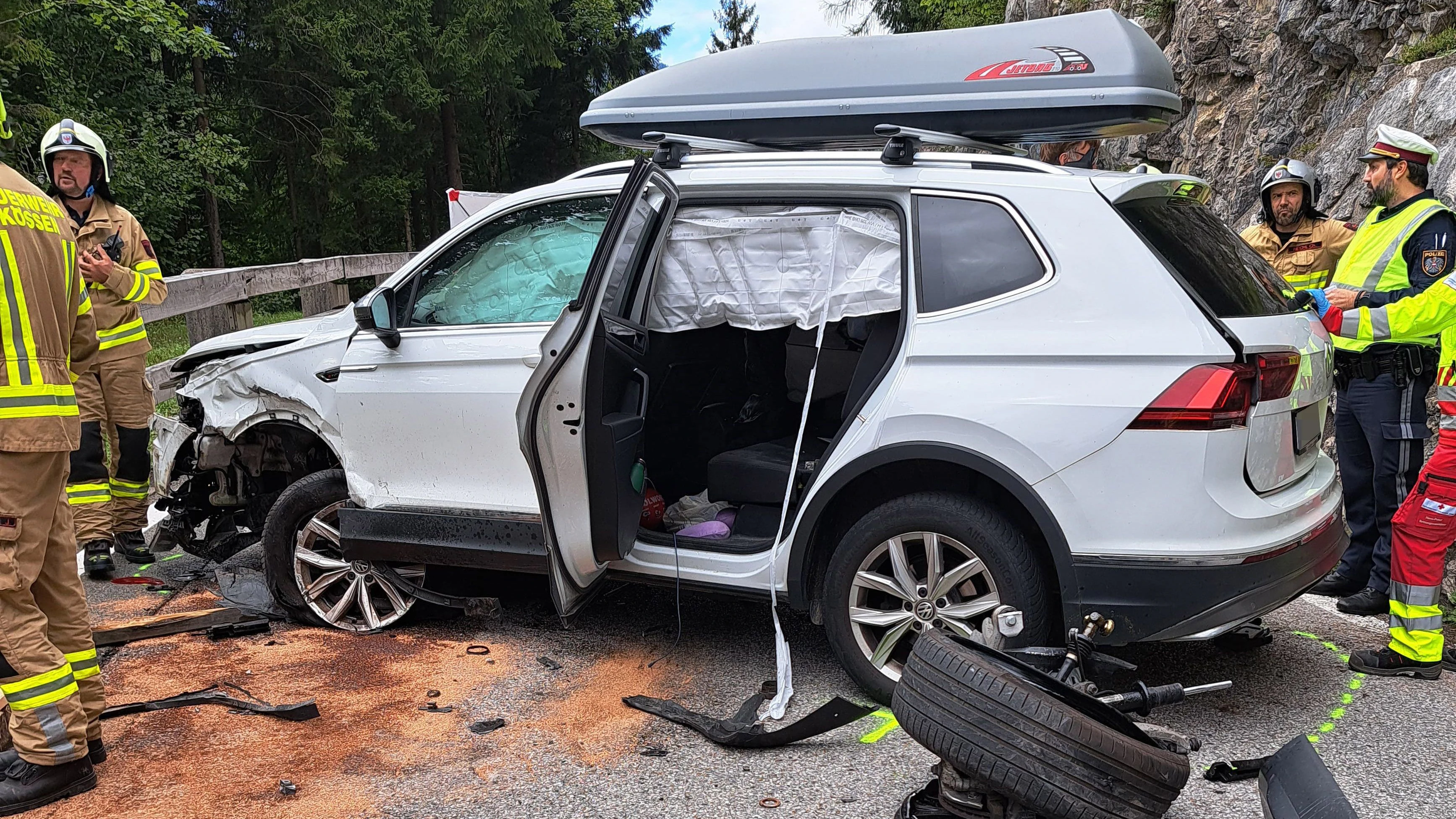 Heute.at - Zwei Autos kollidieren frontal – zwei Kinder verletzt