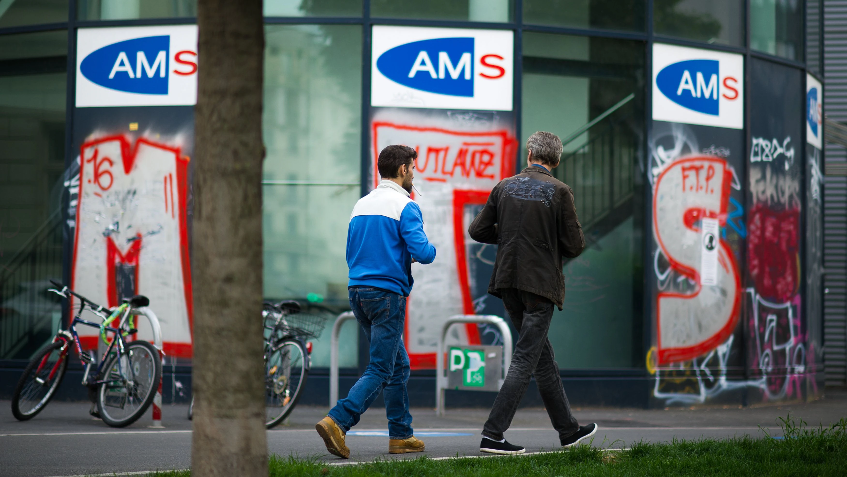 Personen während einer Schulung nicht als arbeitslos.