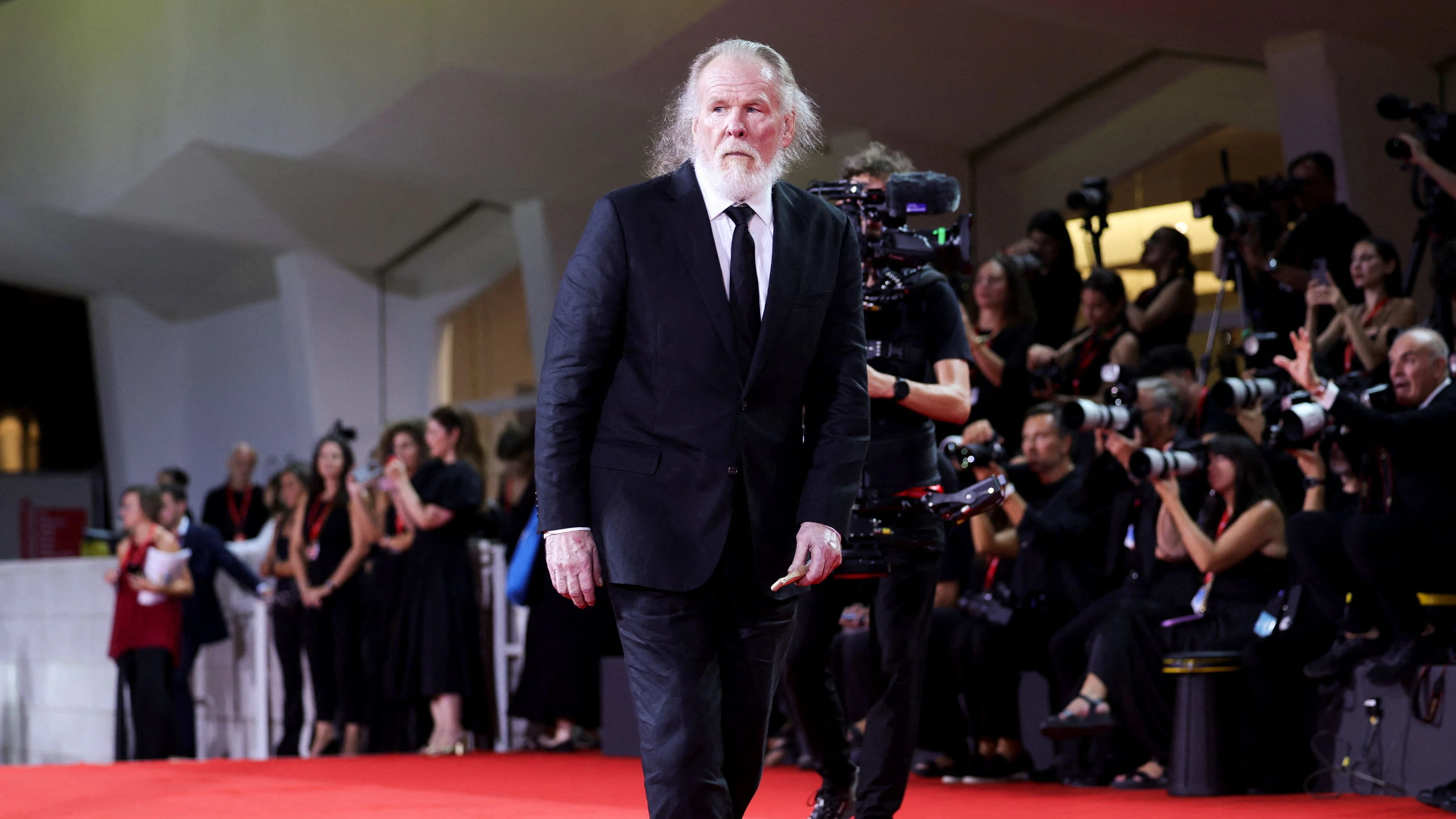 Heute.at - Hollywood-Legende plötzlich im Rollstuhl