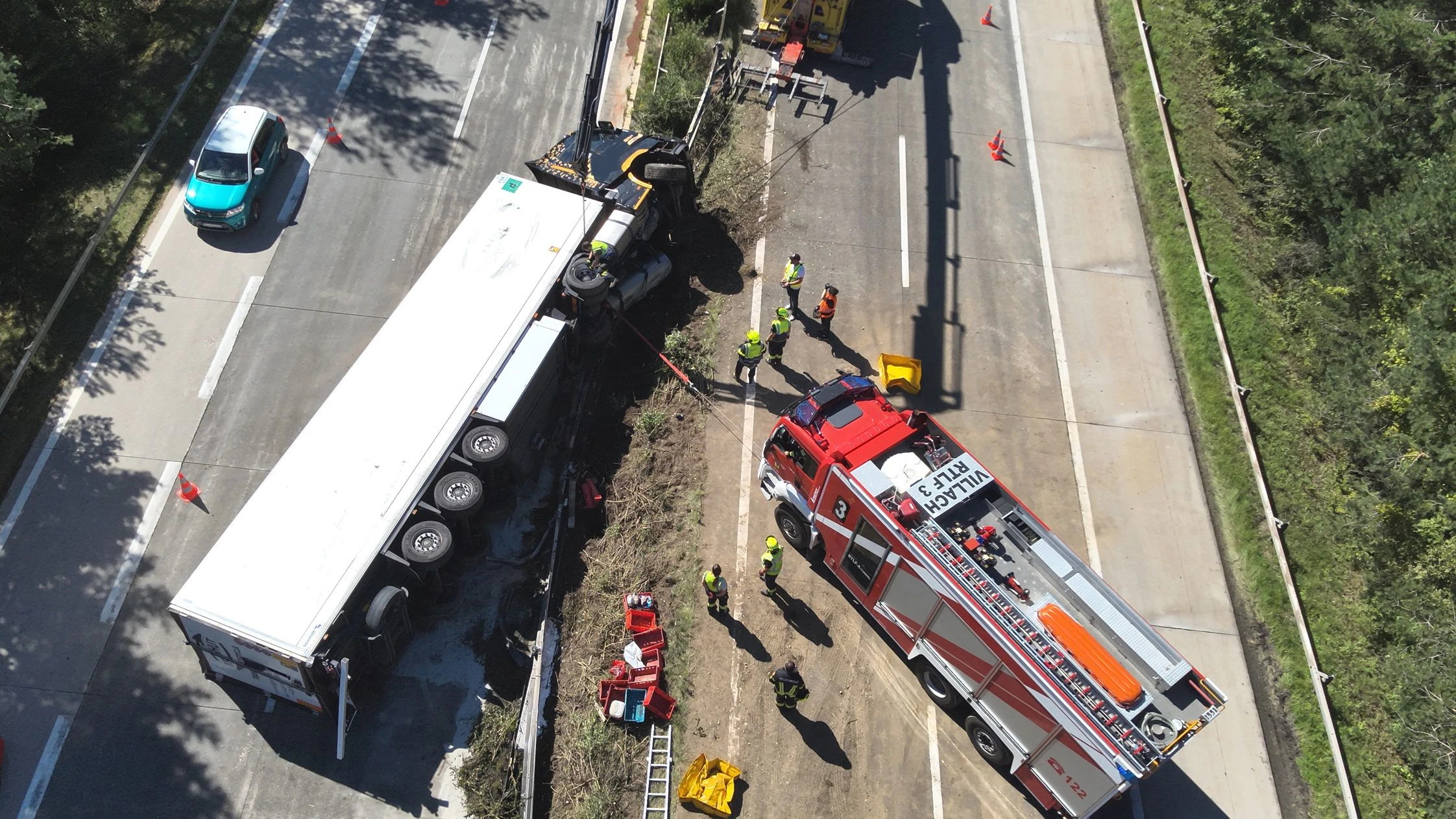 Heute.at - Lkw-Crash legt A2 bei Villach stundenlang lahm